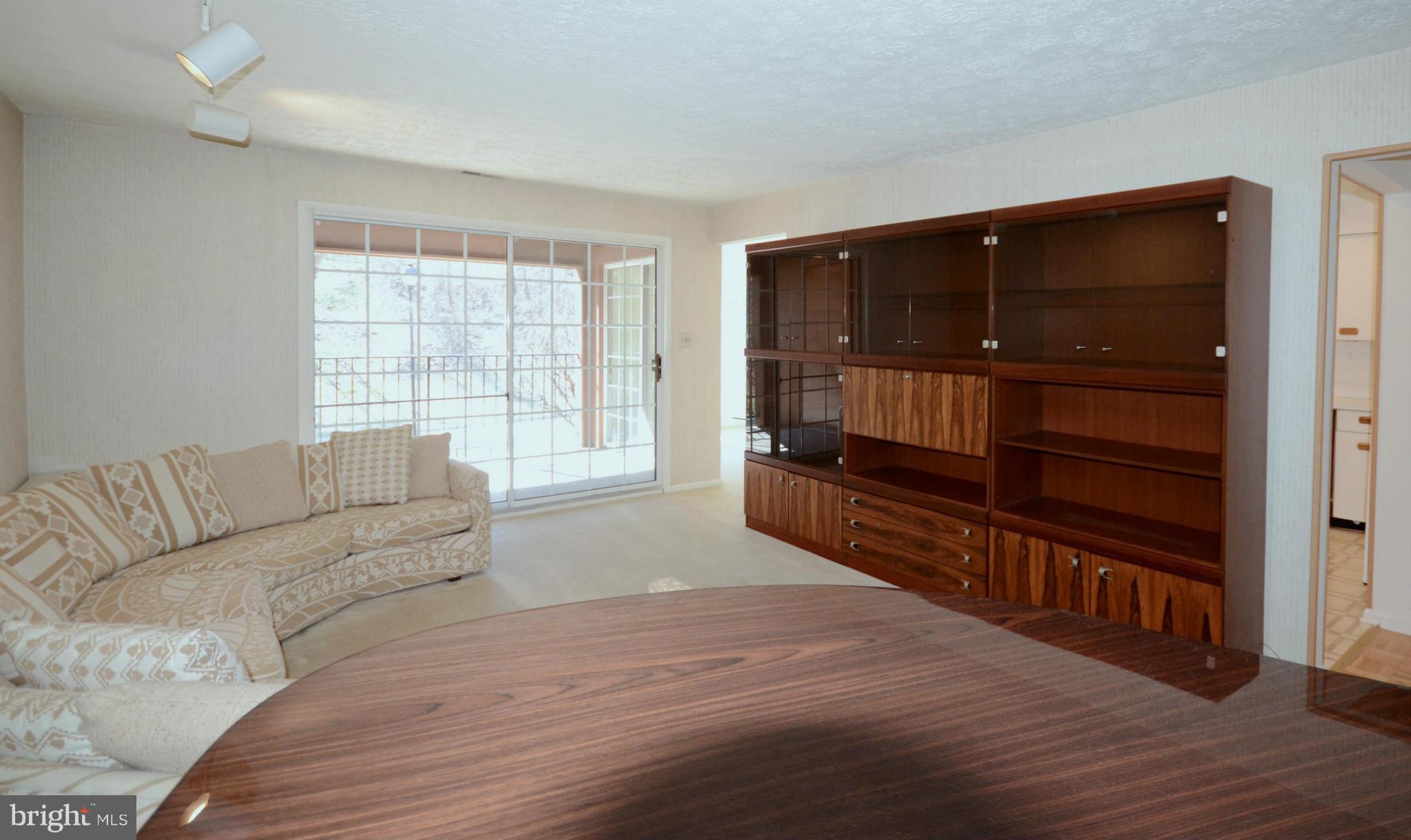 THE FALLS GARDEN - Residential