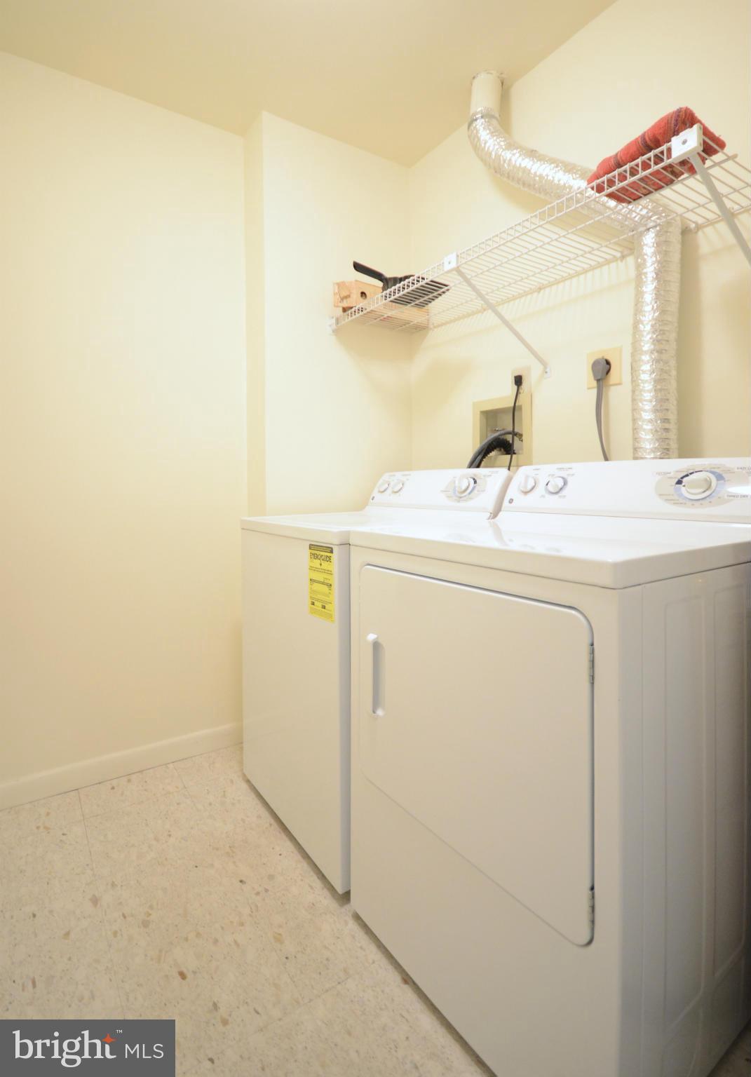 THE FALLS GARDEN - Residential