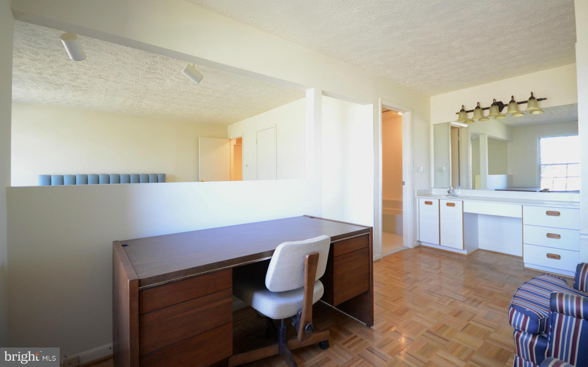 THE FALLS GARDEN - Residential