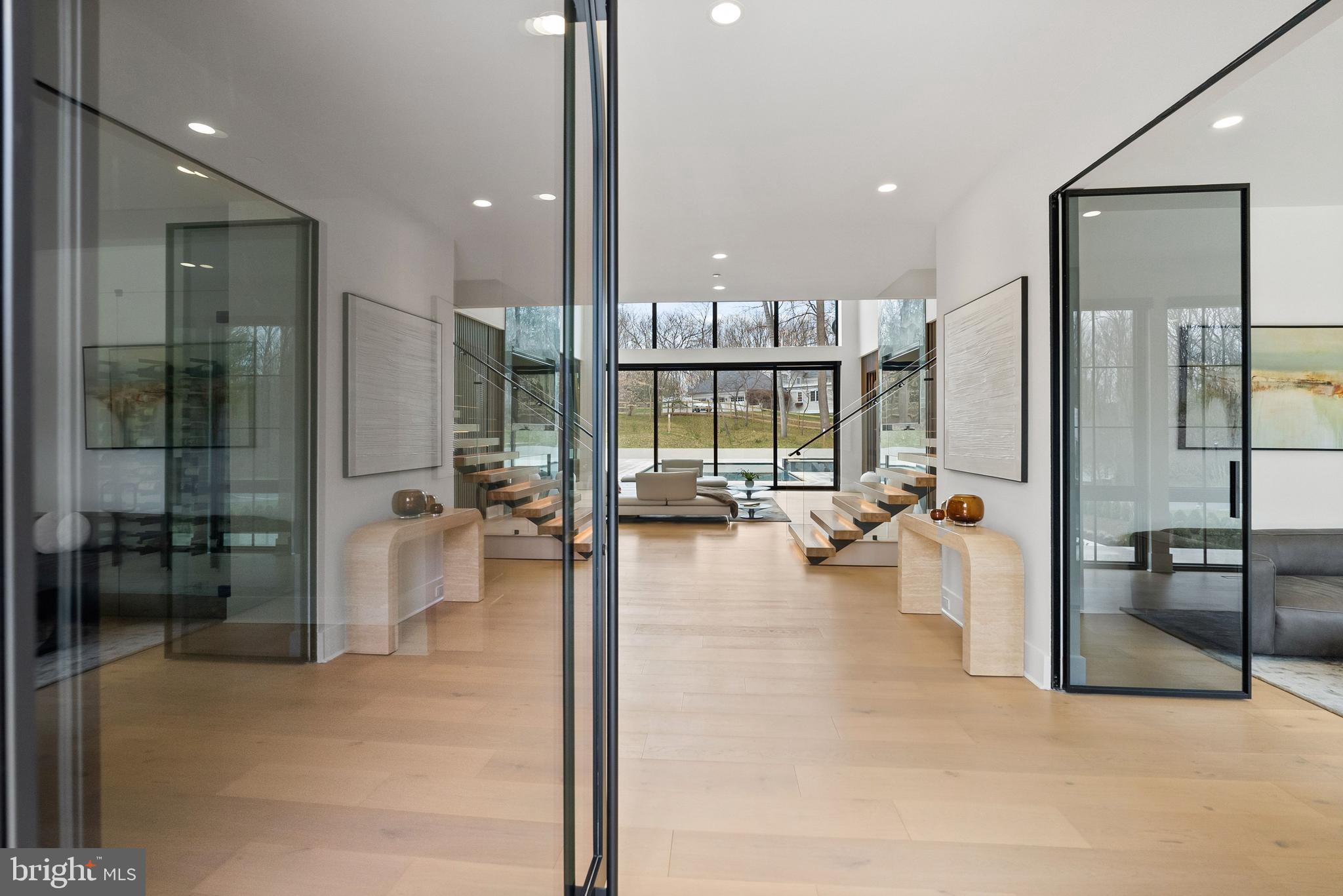 7112 NATELLI WOODS LANE