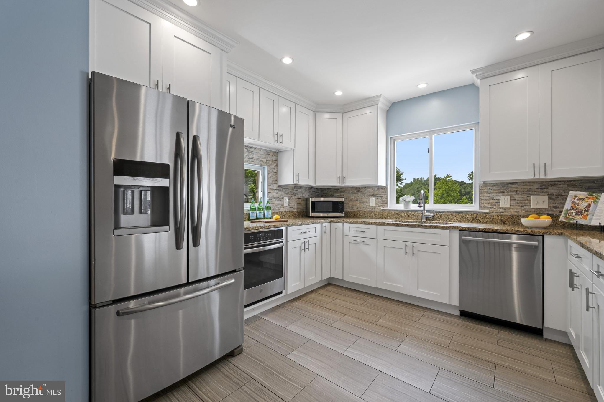 CRESSTON PARK - Residential