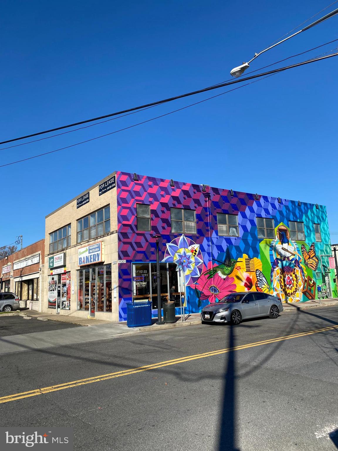 Many possibilities and lots of flexibility. Would make a great art or yoga studio, office space and more. Private entrance. Located on the second floor above well established retail space. End unit building in the heart of active and vibrant Wheaton, walking distance to shopping, dining and more.
Lease is NNN, shared Water, budget CAM @ $627.14/month. Build to suit - Private Bathrooms.
2nd Floor in Downtown Silver Spring, MD