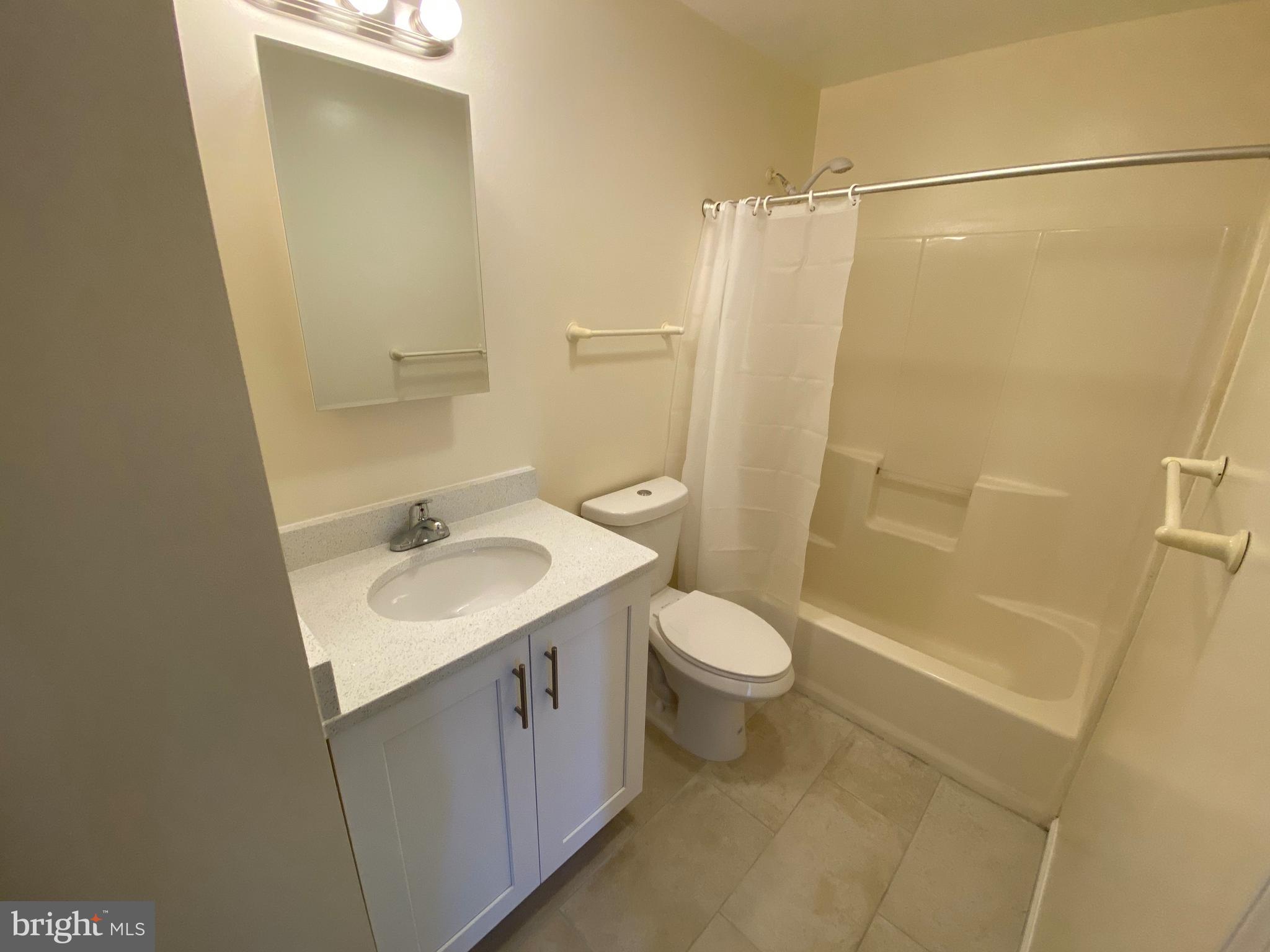 ANNAPOLIS WALK - Residential