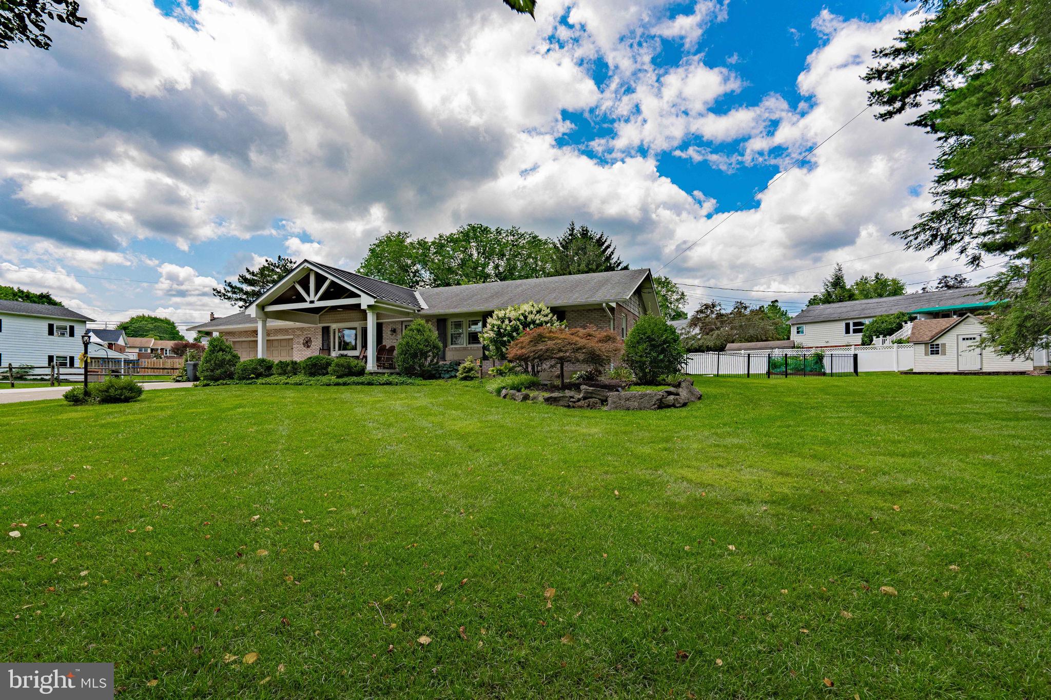 1212 MACUNGIE AVENUE