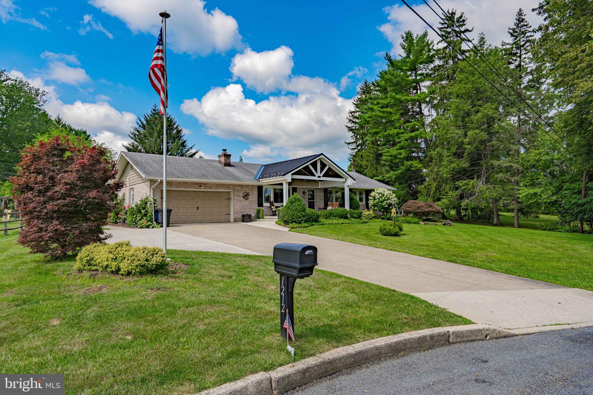 1212 MACUNGIE AVENUE