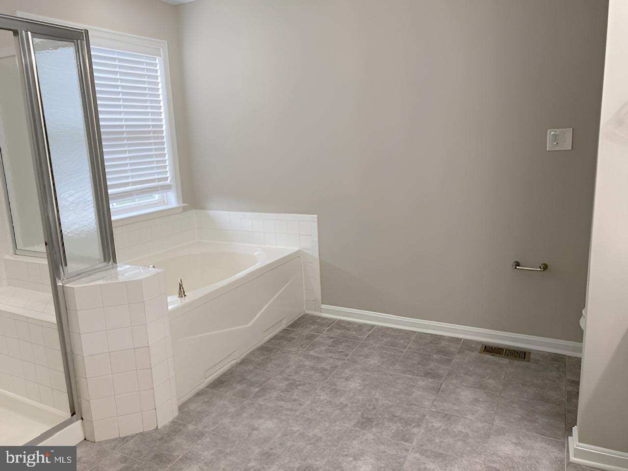 CLOVER RIDGE - Residential