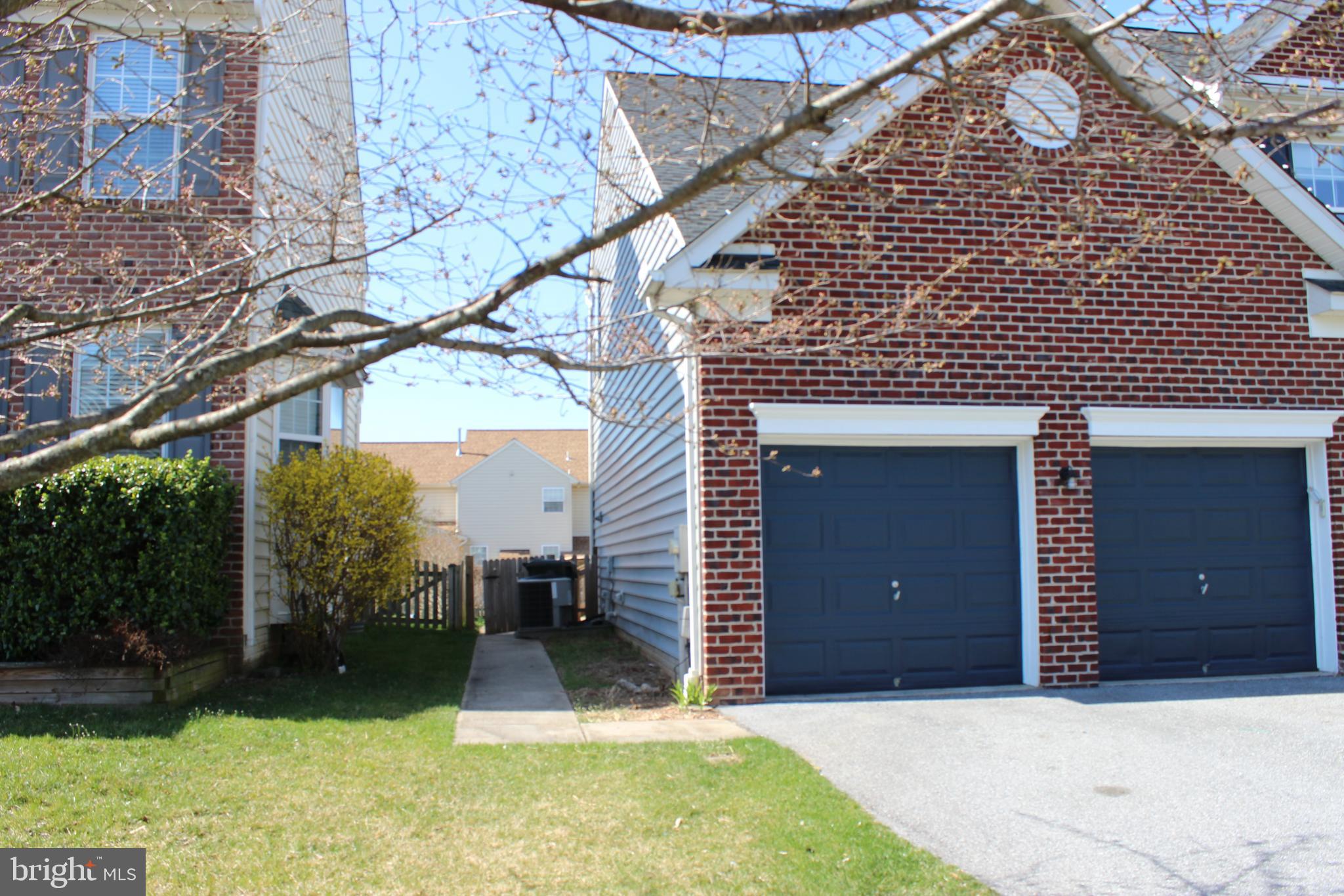 CLOVER RIDGE - Residential