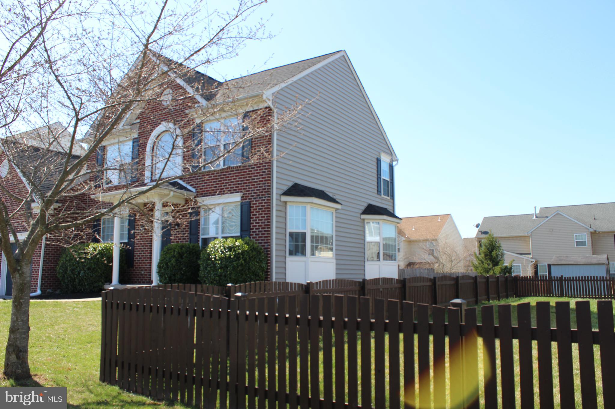 CLOVER RIDGE - Residential