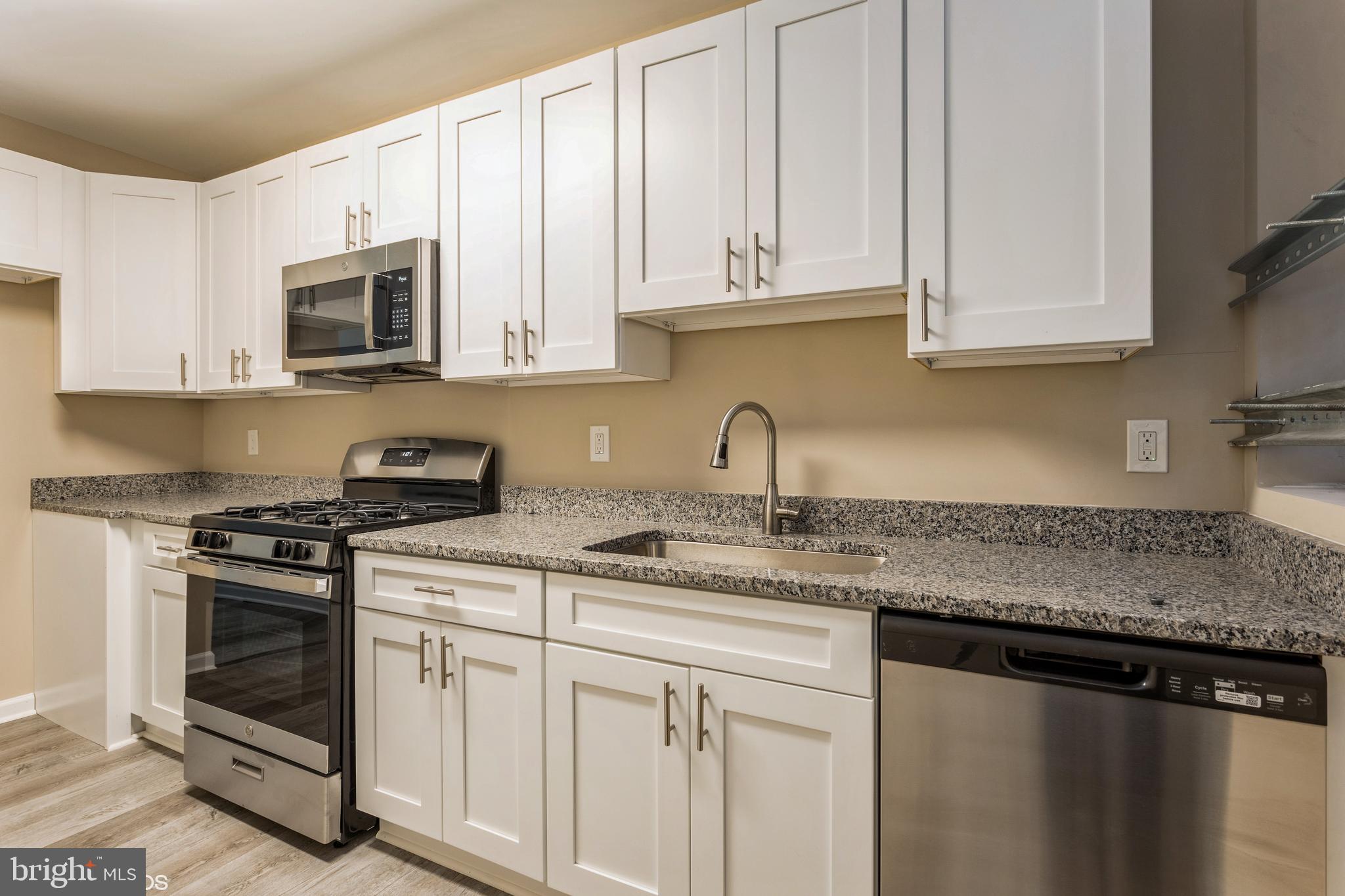 MIDTOWN EDMONDSON - Residential