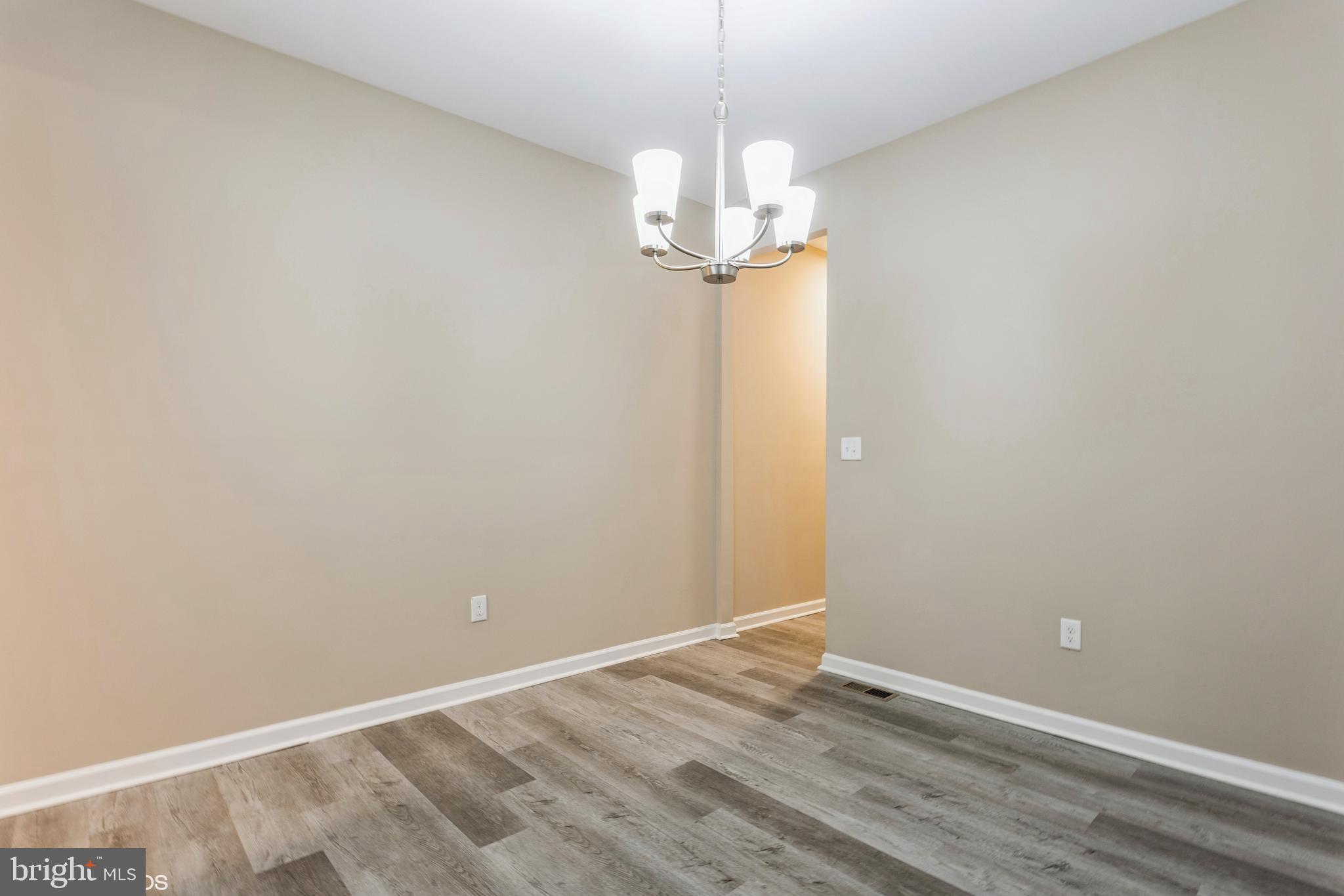 MIDTOWN EDMONDSON - Residential