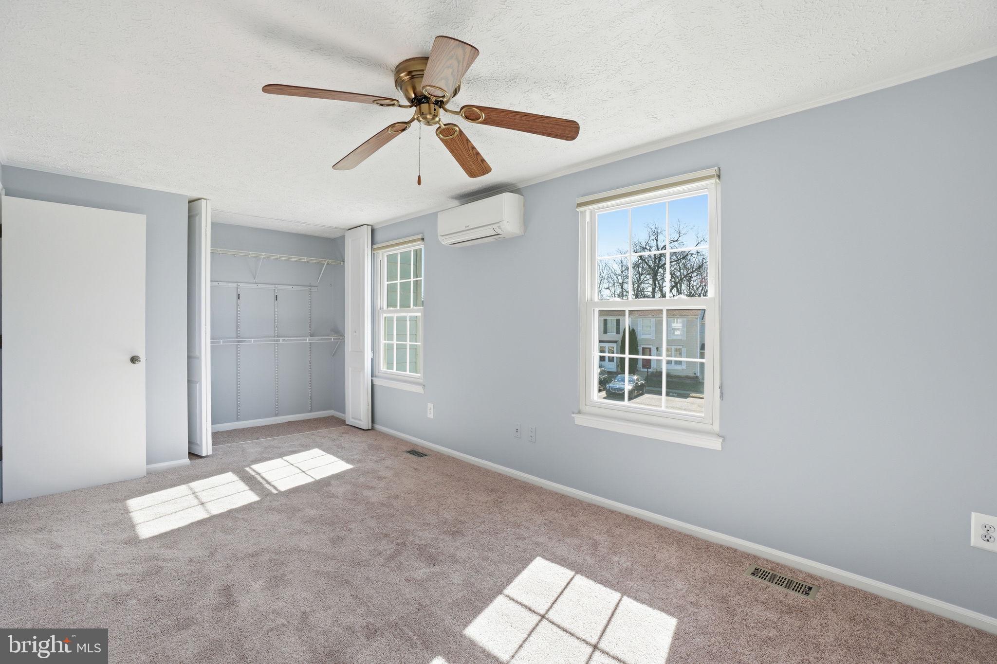 POHICK VILLAGE - Residential