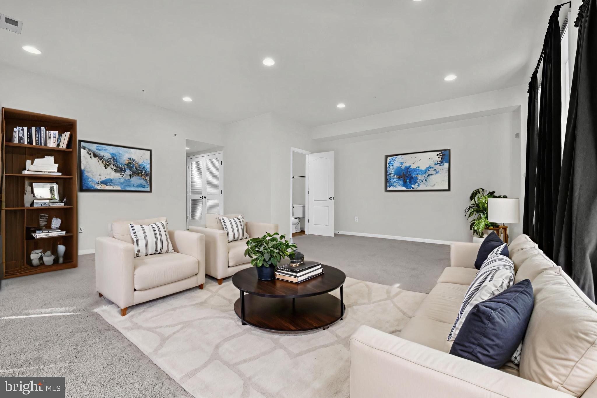 LAUREL OVERLOOK - Residential