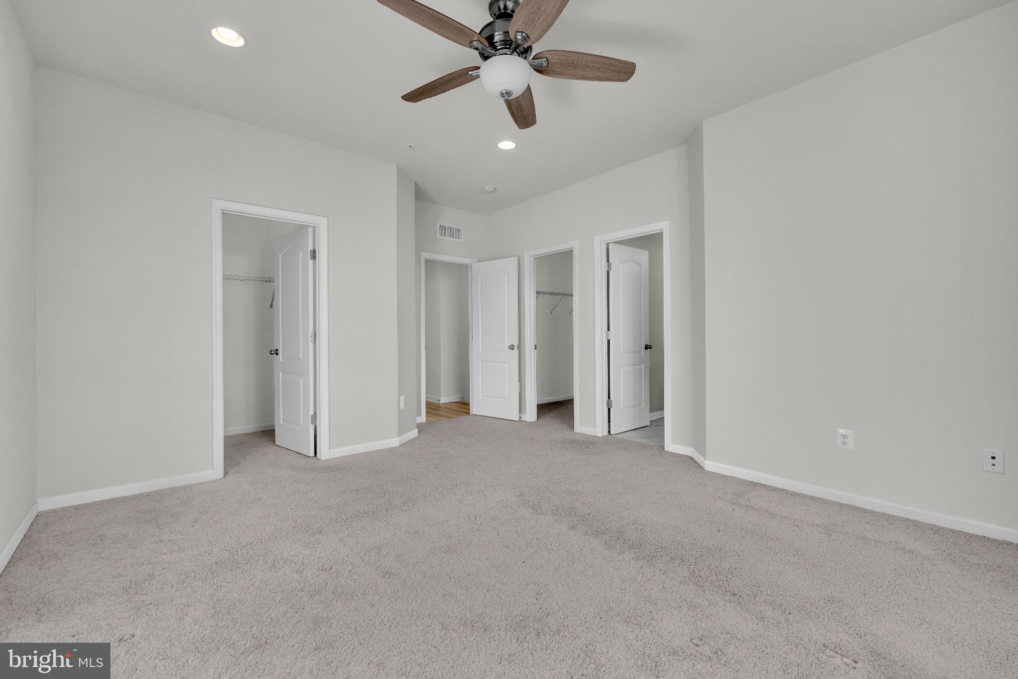 LAUREL OVERLOOK - Residential