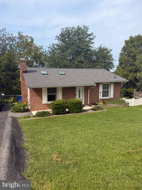 Homes For Sale - 4 Donalds Lane<br/> MOUNT AIRY, MD 21771