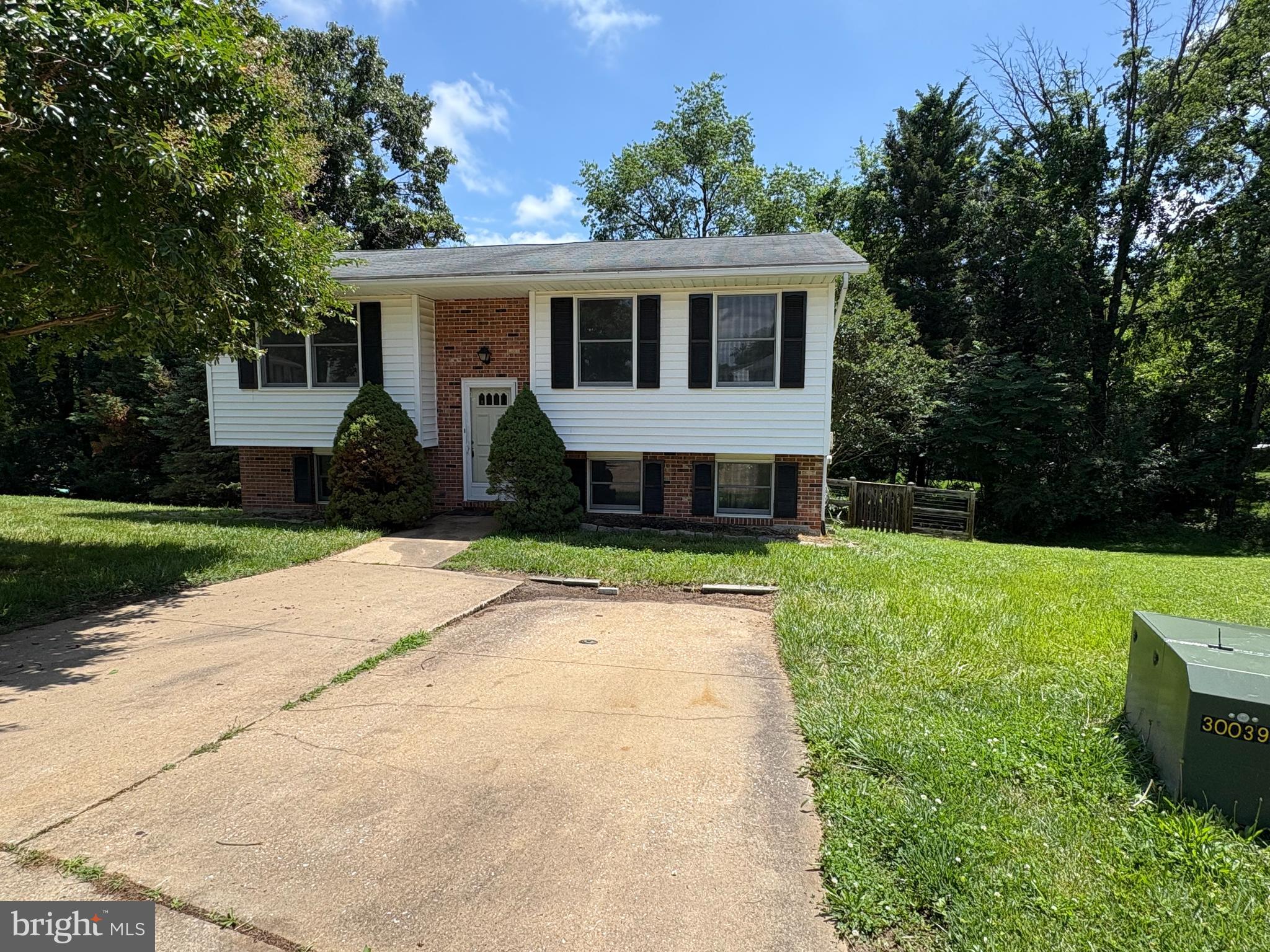 16 CARISSA COURT