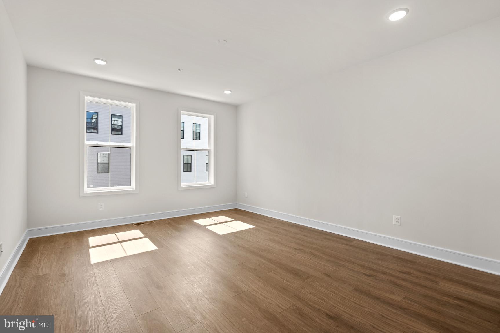 DEMOTT & SILVER - Residential