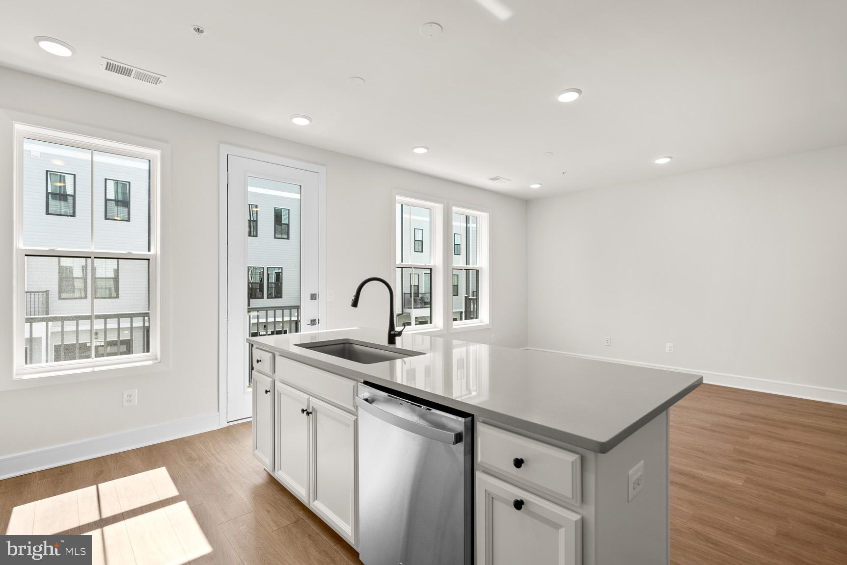 DEMOTT & SILVER - Residential