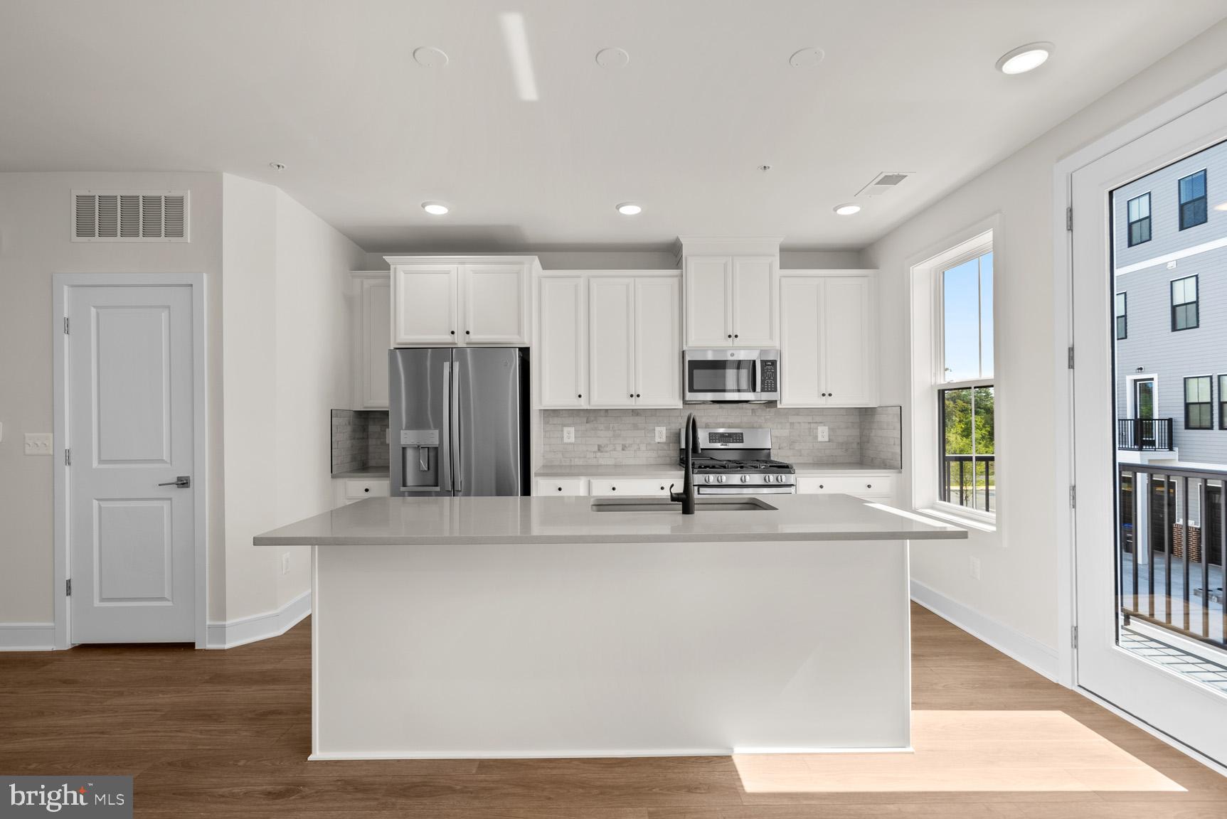 DEMOTT & SILVER - Residential