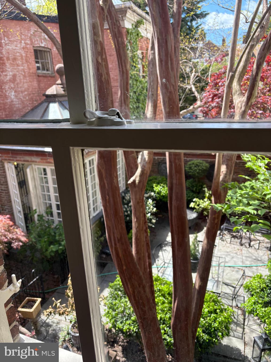 OLD TOWN ALEXANDRIA - Residential Lease