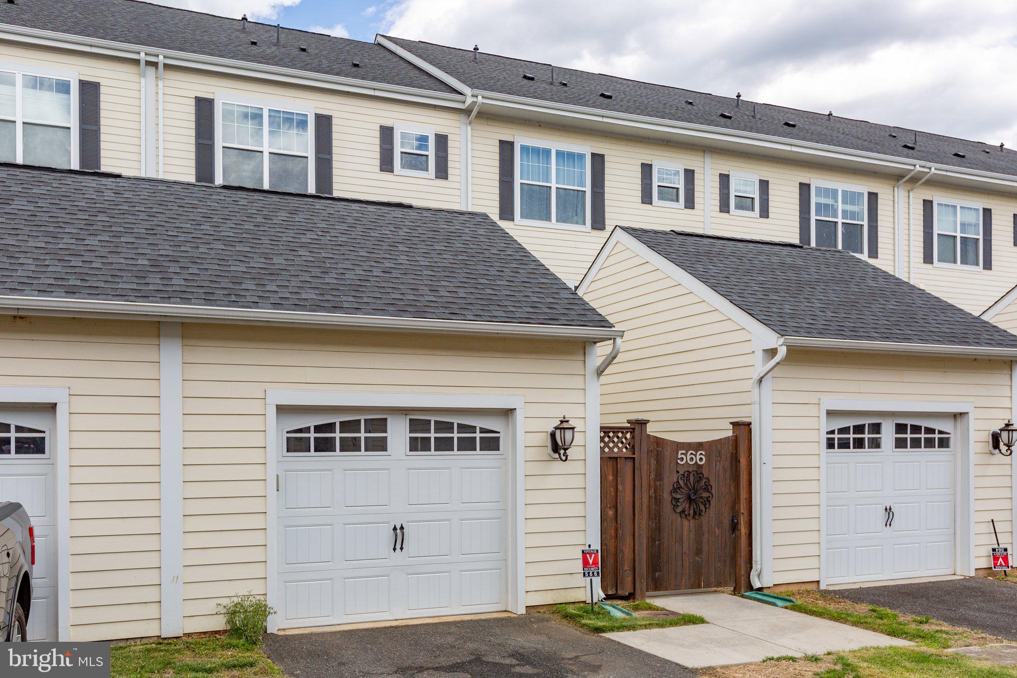 MARINA LANDING CONDOMINI - Residential