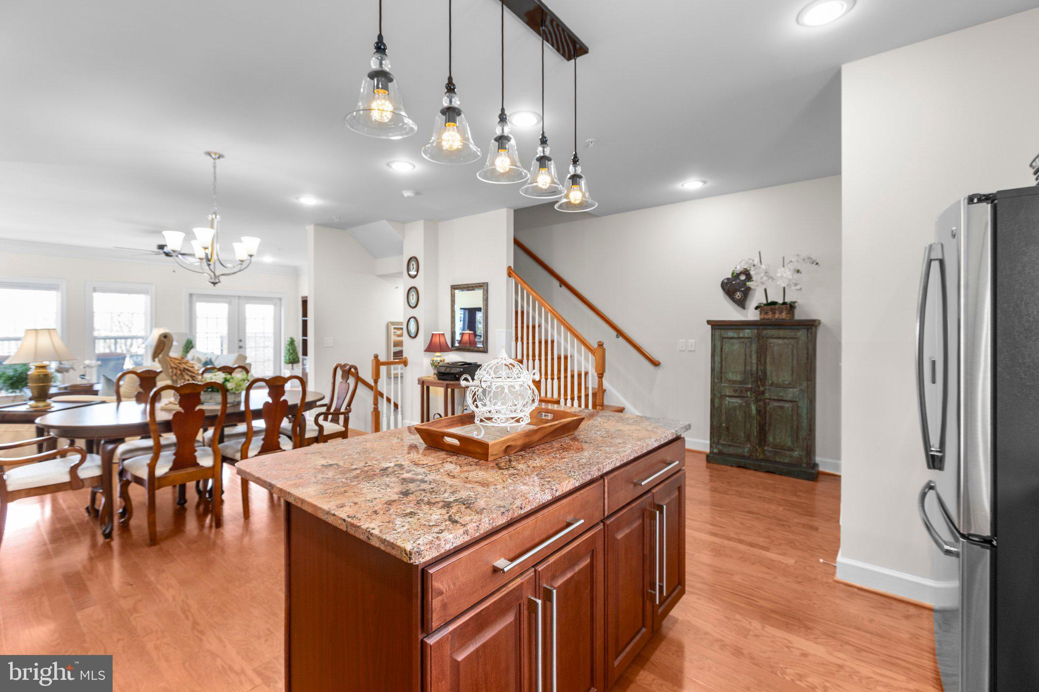 MARINA LANDING CONDOMINI - Residential