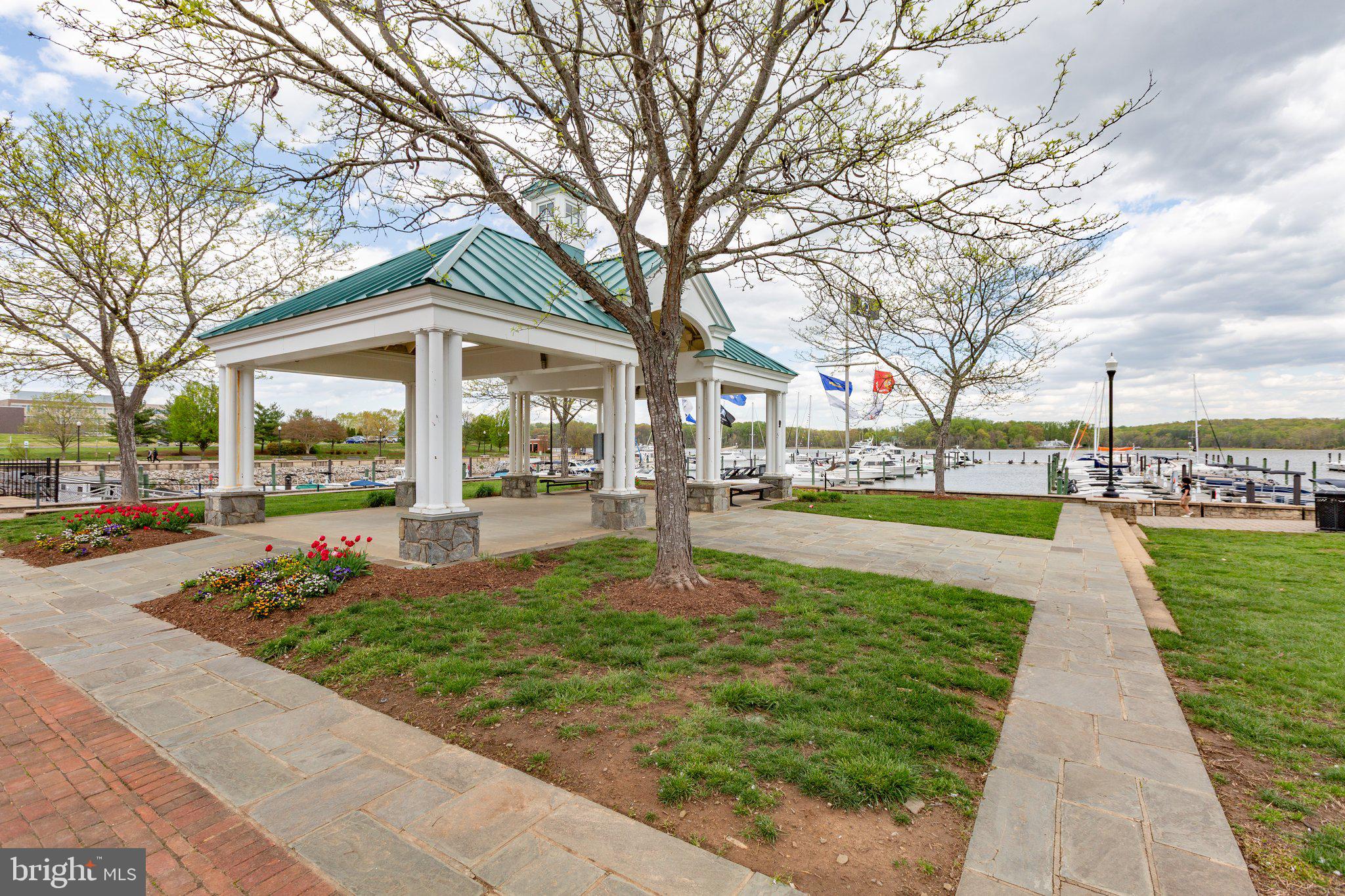 MARINA LANDING CONDOMINI - Residential