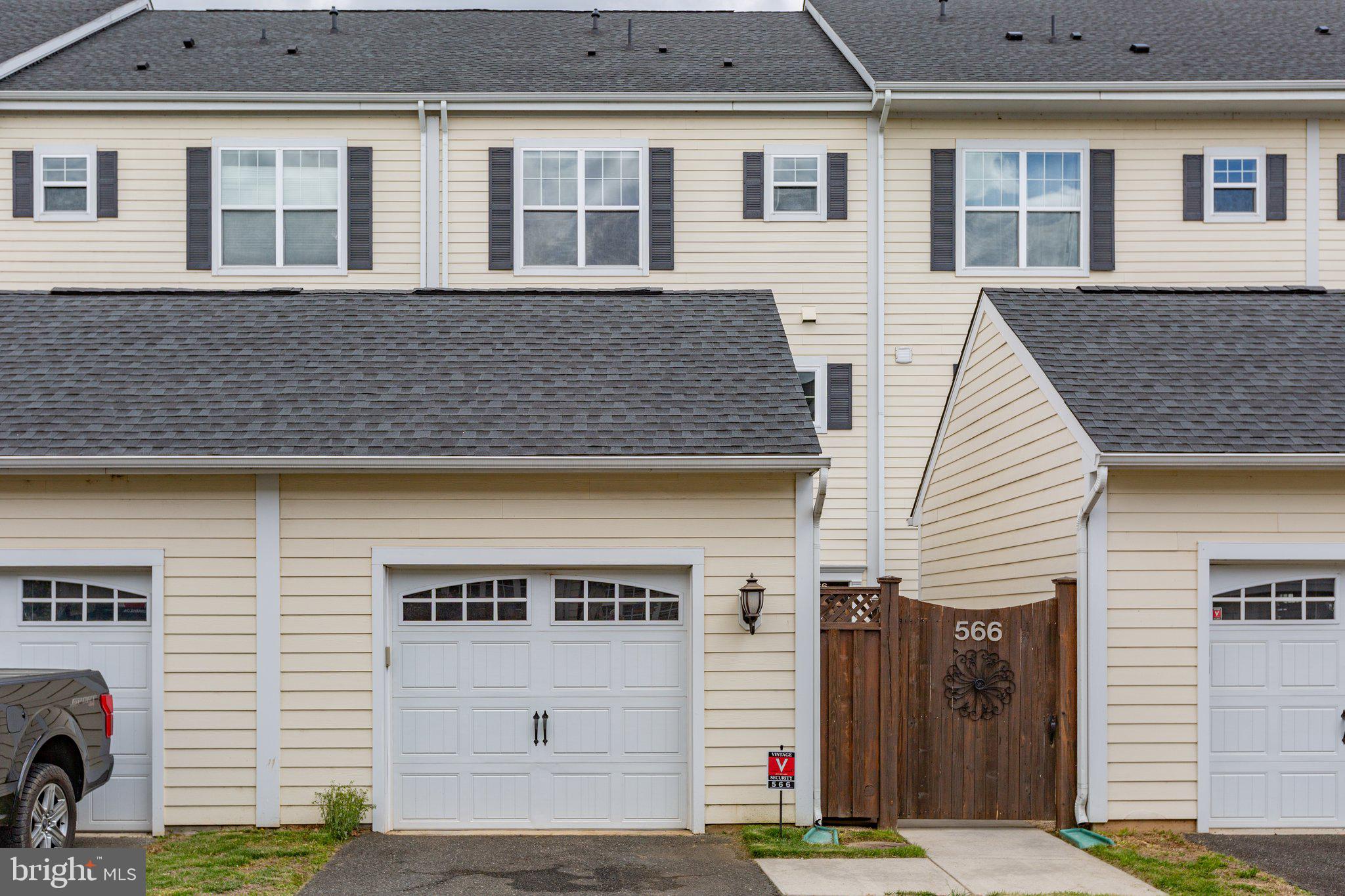 MARINA LANDING CONDOMINI - Residential