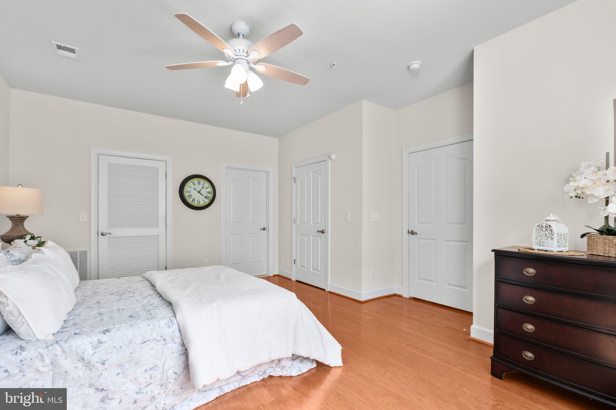 MARINA LANDING CONDOMINI - Residential