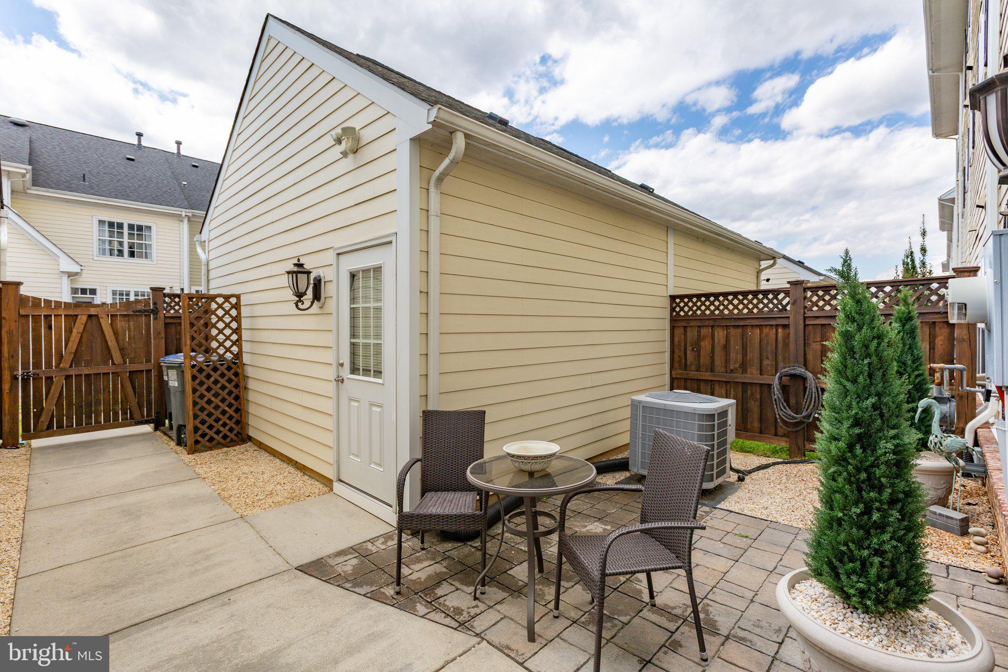 MARINA LANDING CONDOMINI - Residential