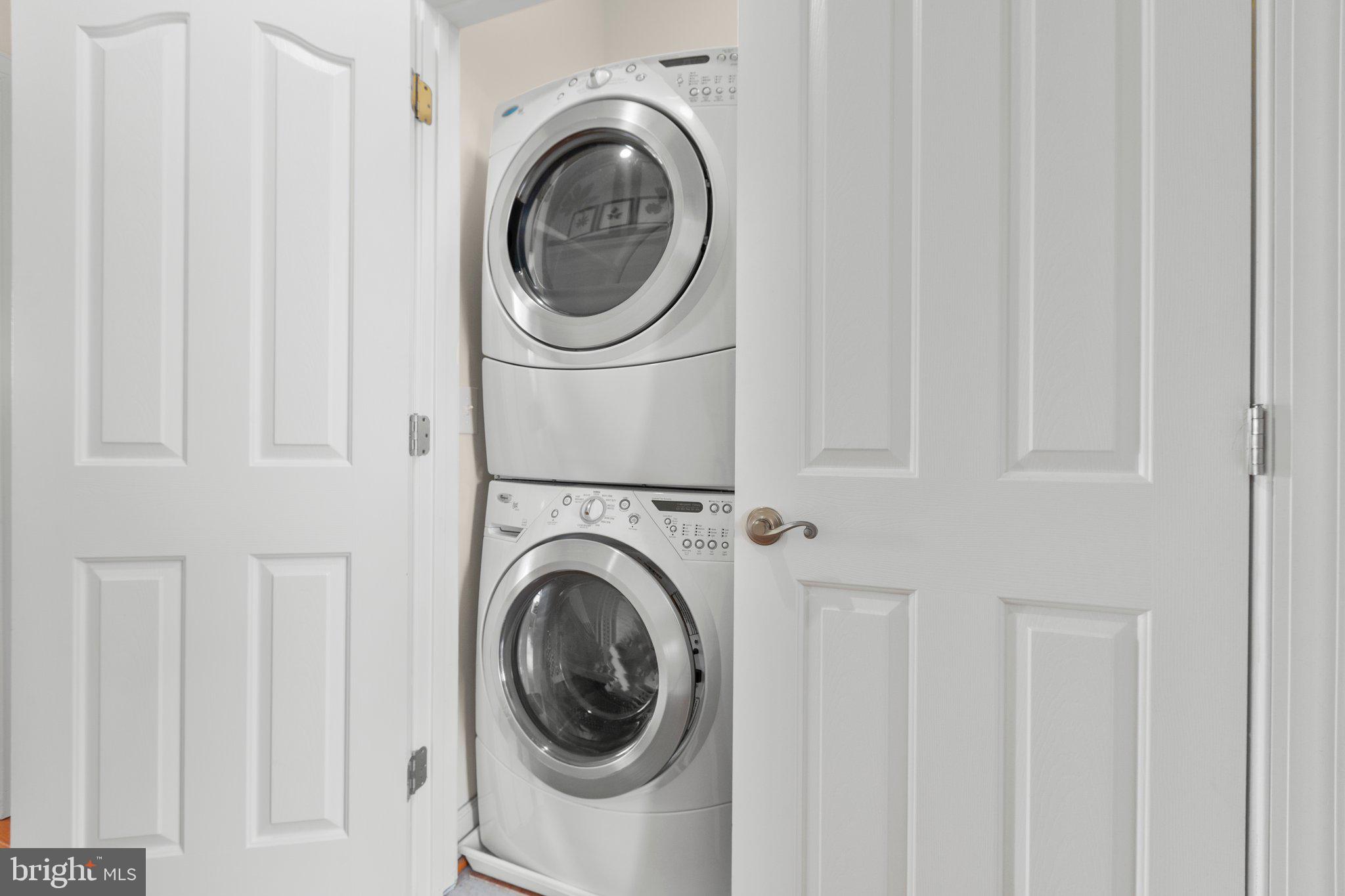 MARINA LANDING CONDOMINI - Residential