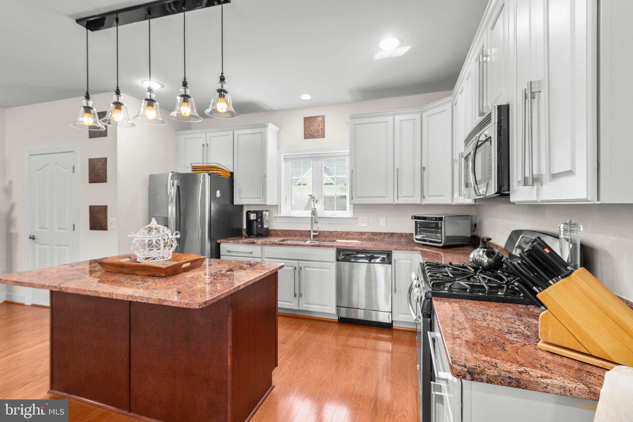 MARINA LANDING CONDOMINI - Residential