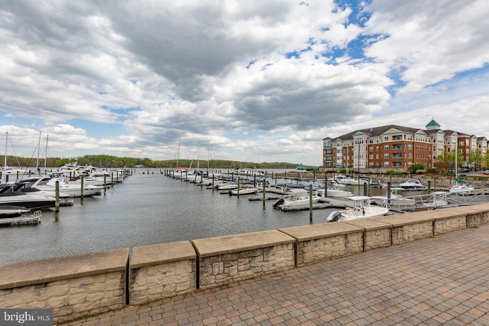 MARINA LANDING CONDOMINI - Residential