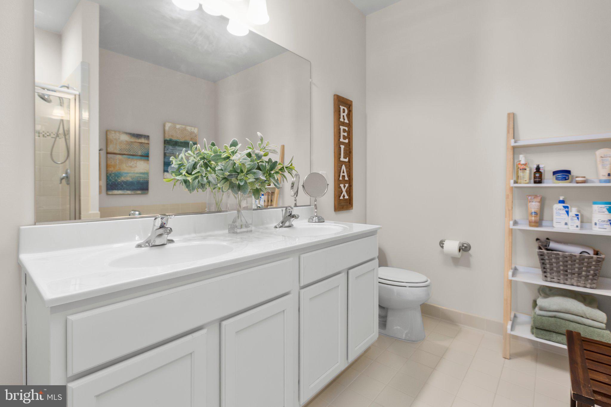 MARINA LANDING CONDOMINI - Residential