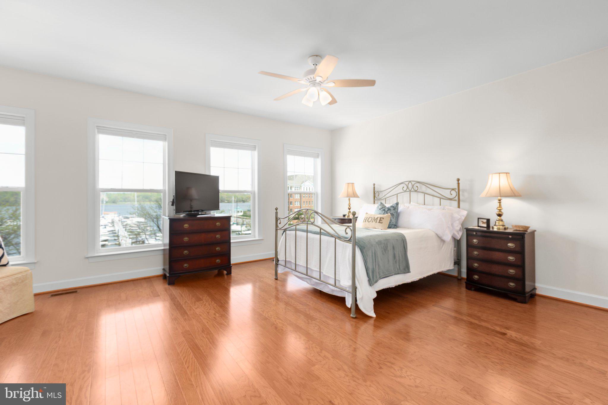 MARINA LANDING CONDOMINI - Residential