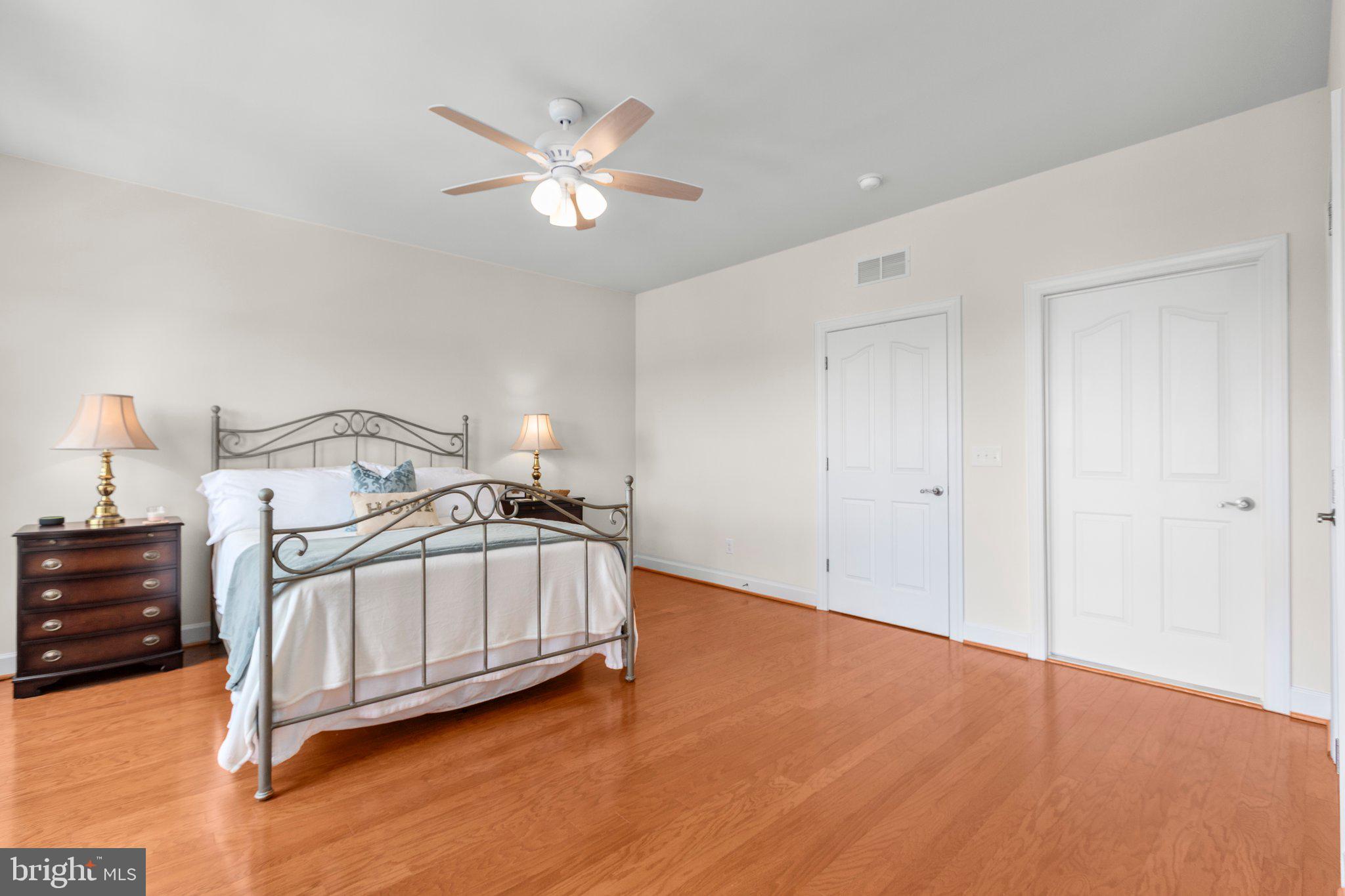 MARINA LANDING CONDOMINI - Residential