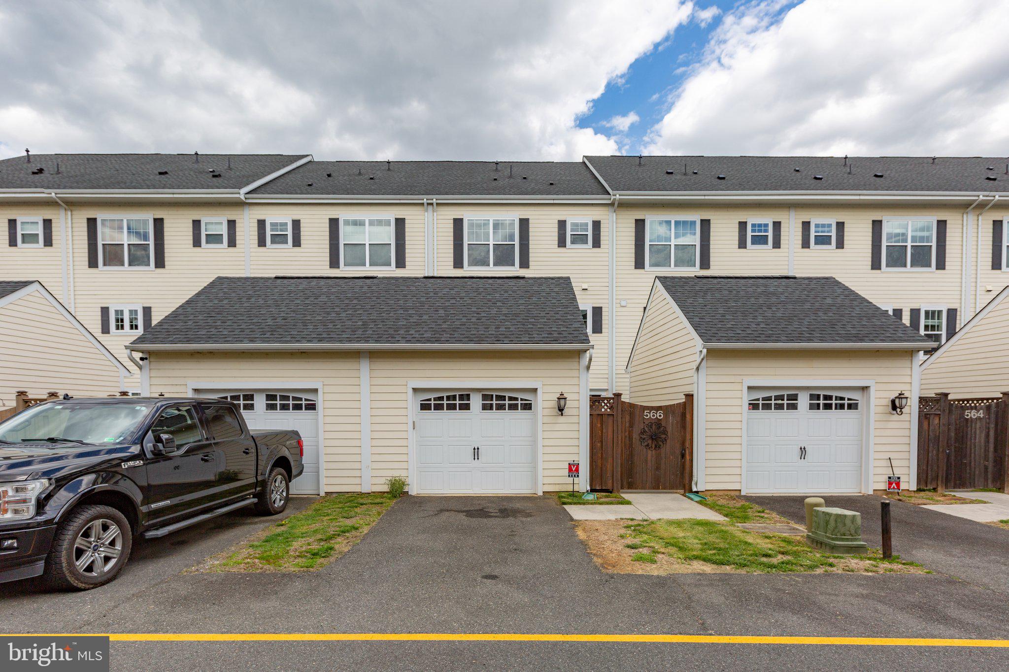 MARINA LANDING CONDOMINI - Residential