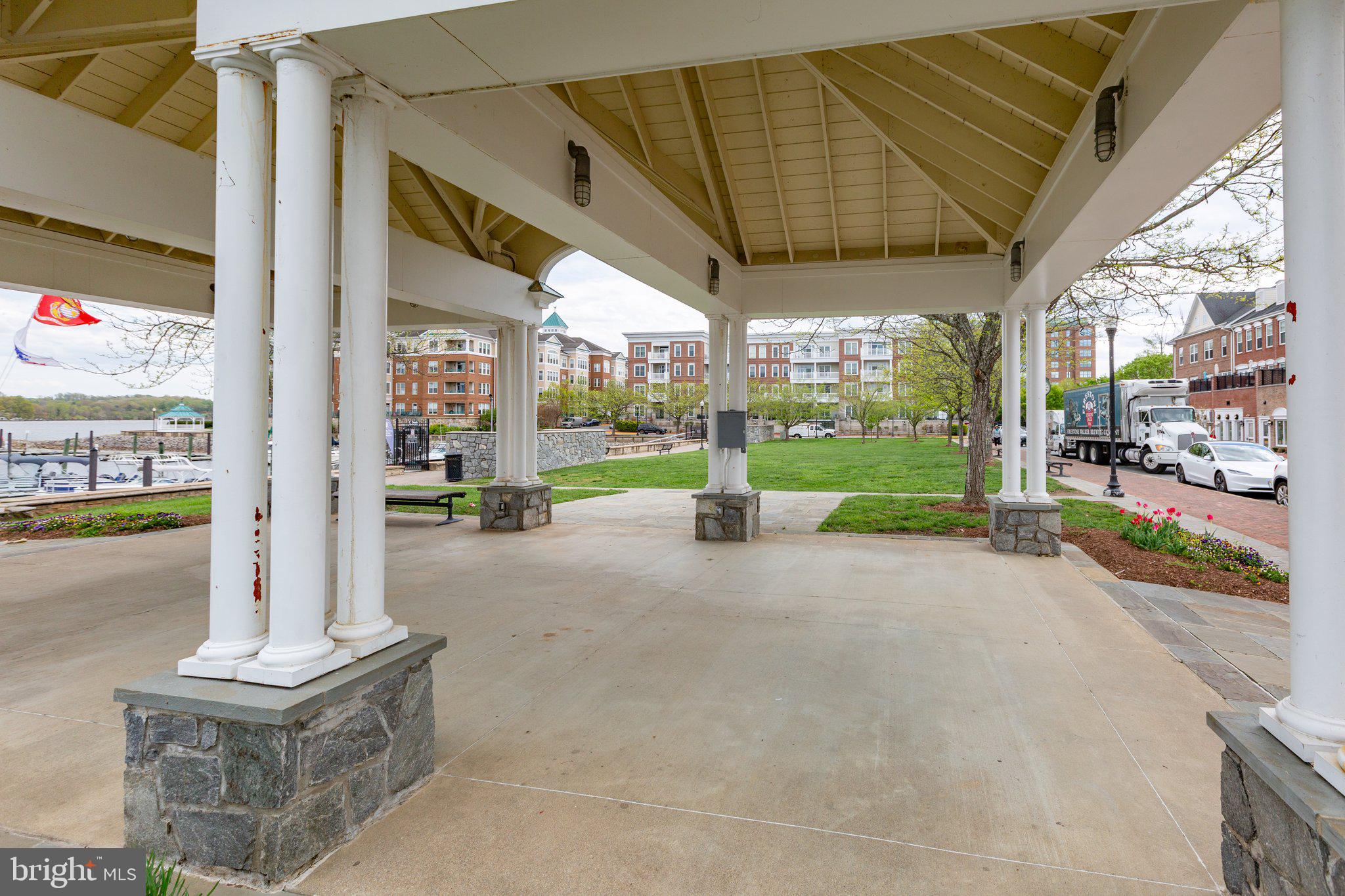 MARINA LANDING CONDOMINI - Residential