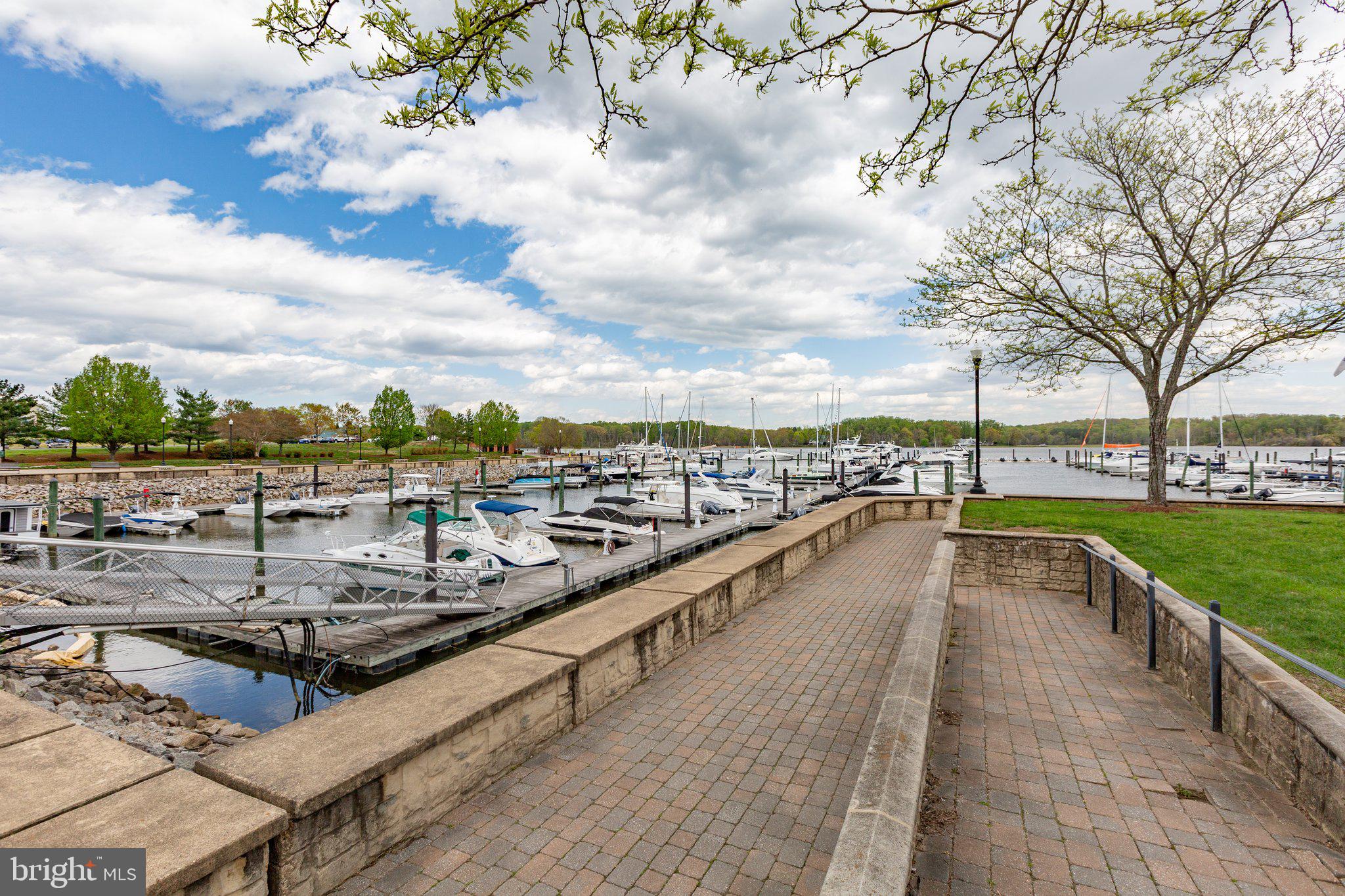 MARINA LANDING CONDOMINI - Residential