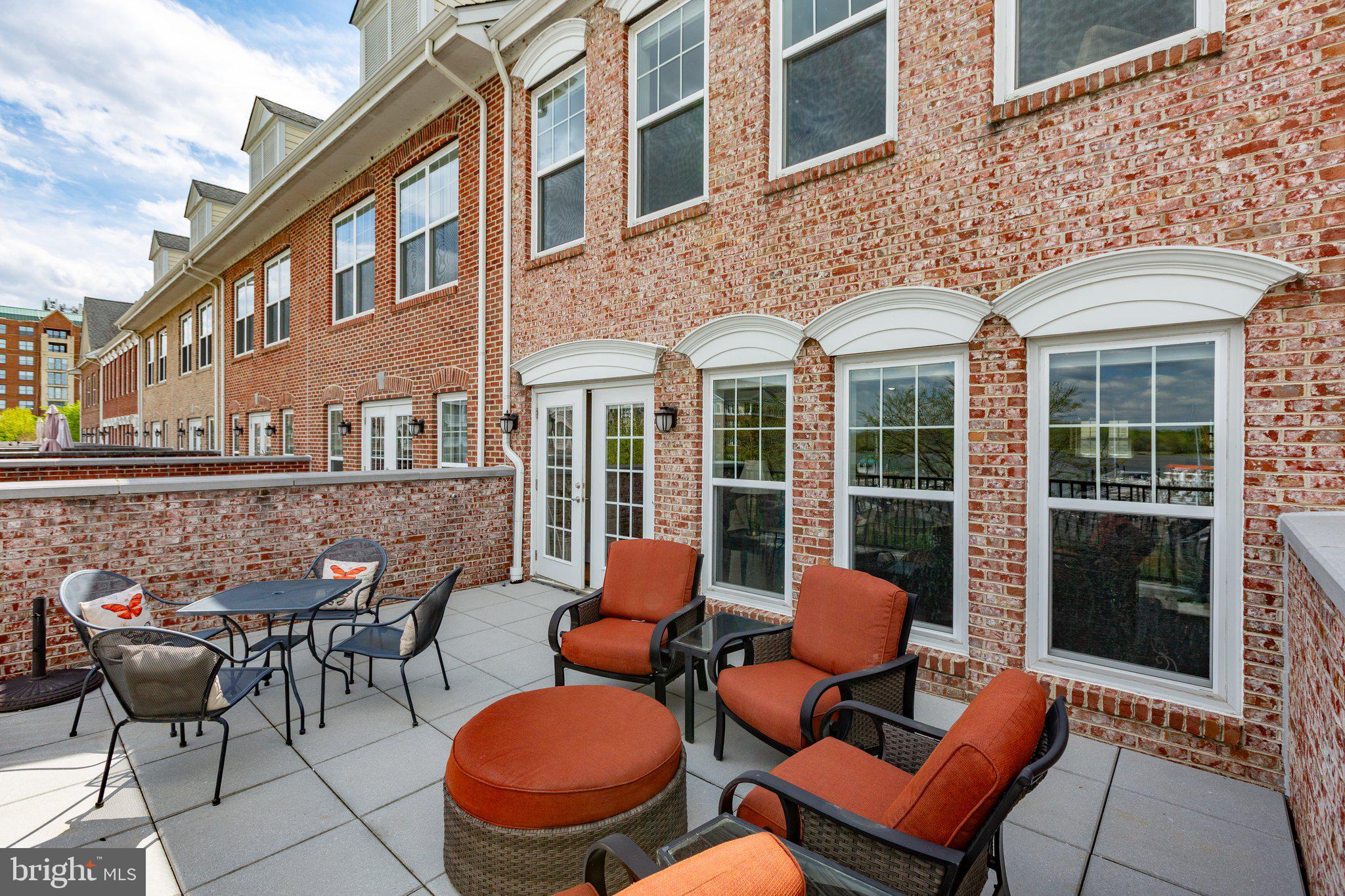 MARINA LANDING CONDOMINI - Residential