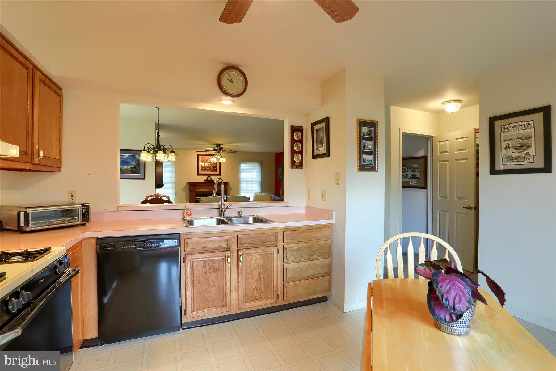 VILLAGE OF MORELAND - Residential