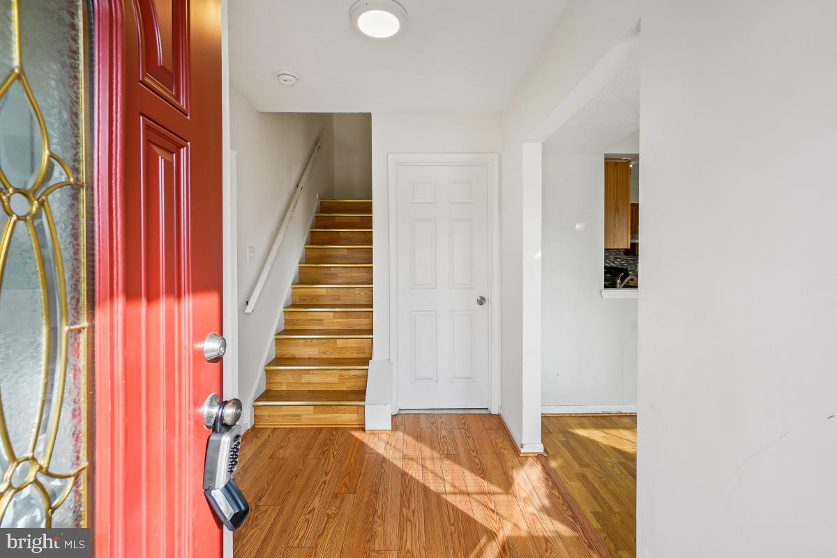 2401 W ROSECROFT VILLAGE CIRCLE