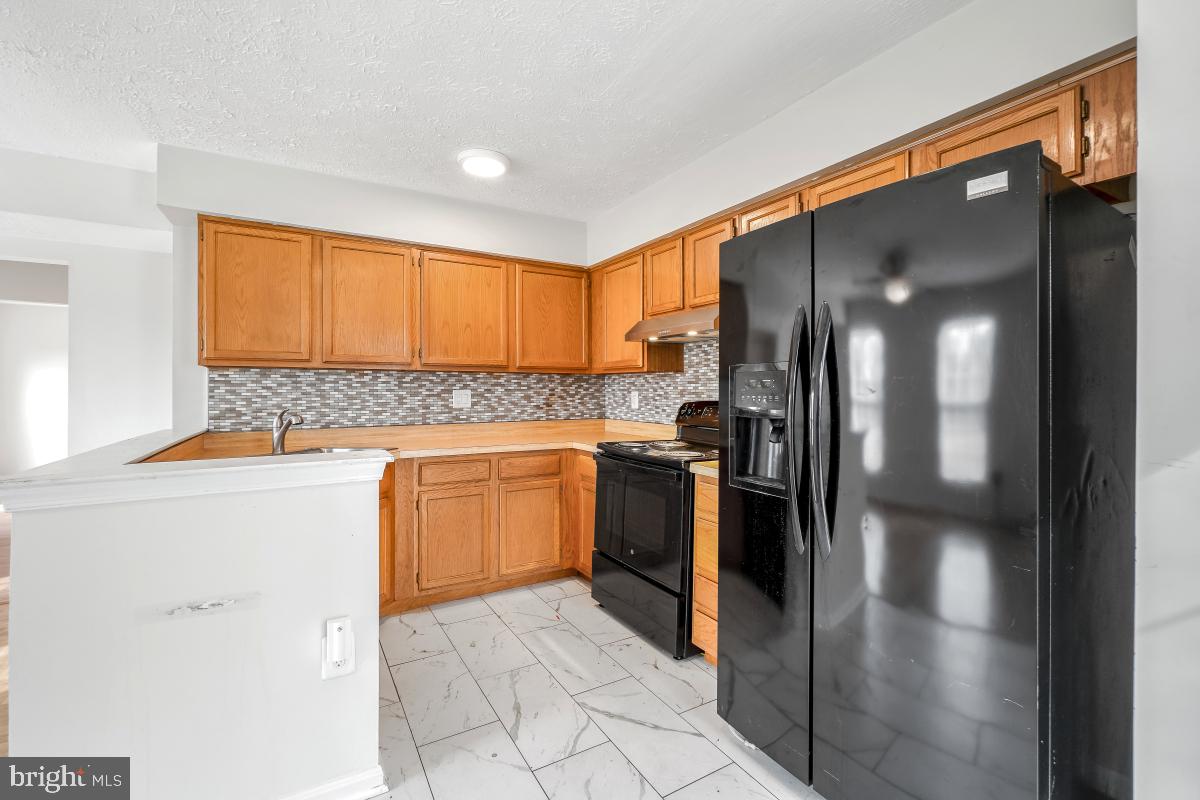 ROSECROFT VILLAGE PLAT T - Residential