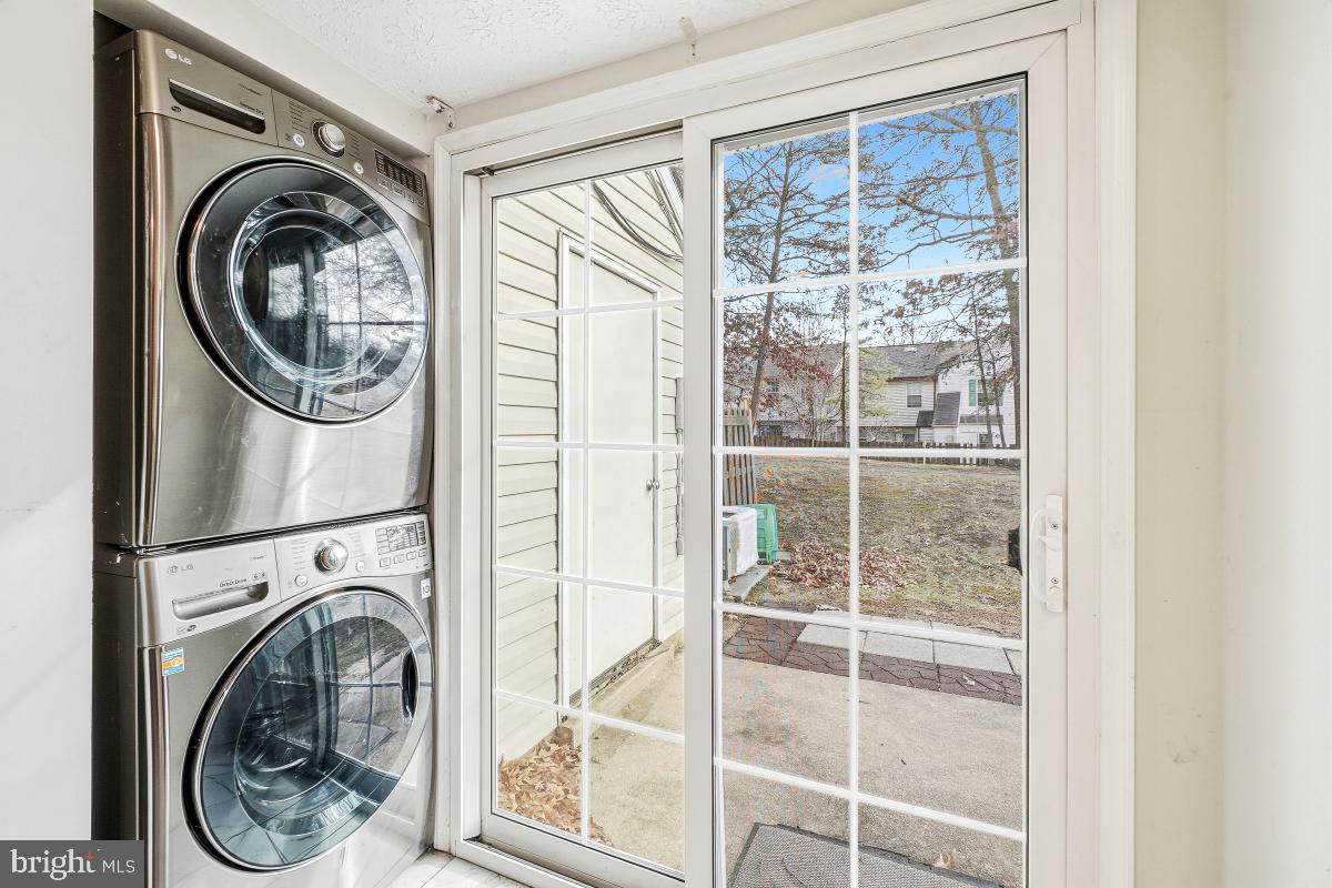 ROSECROFT VILLAGE PLAT T - Residential