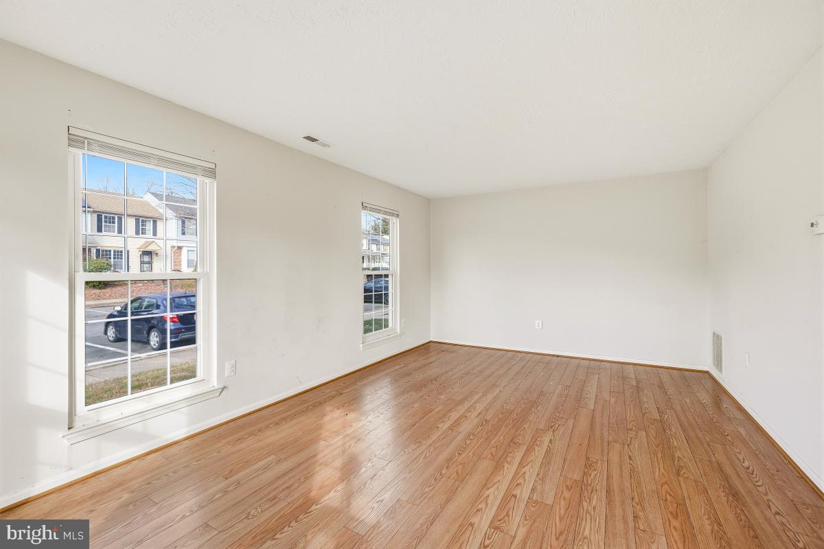 ROSECROFT VILLAGE PLAT T - Residential