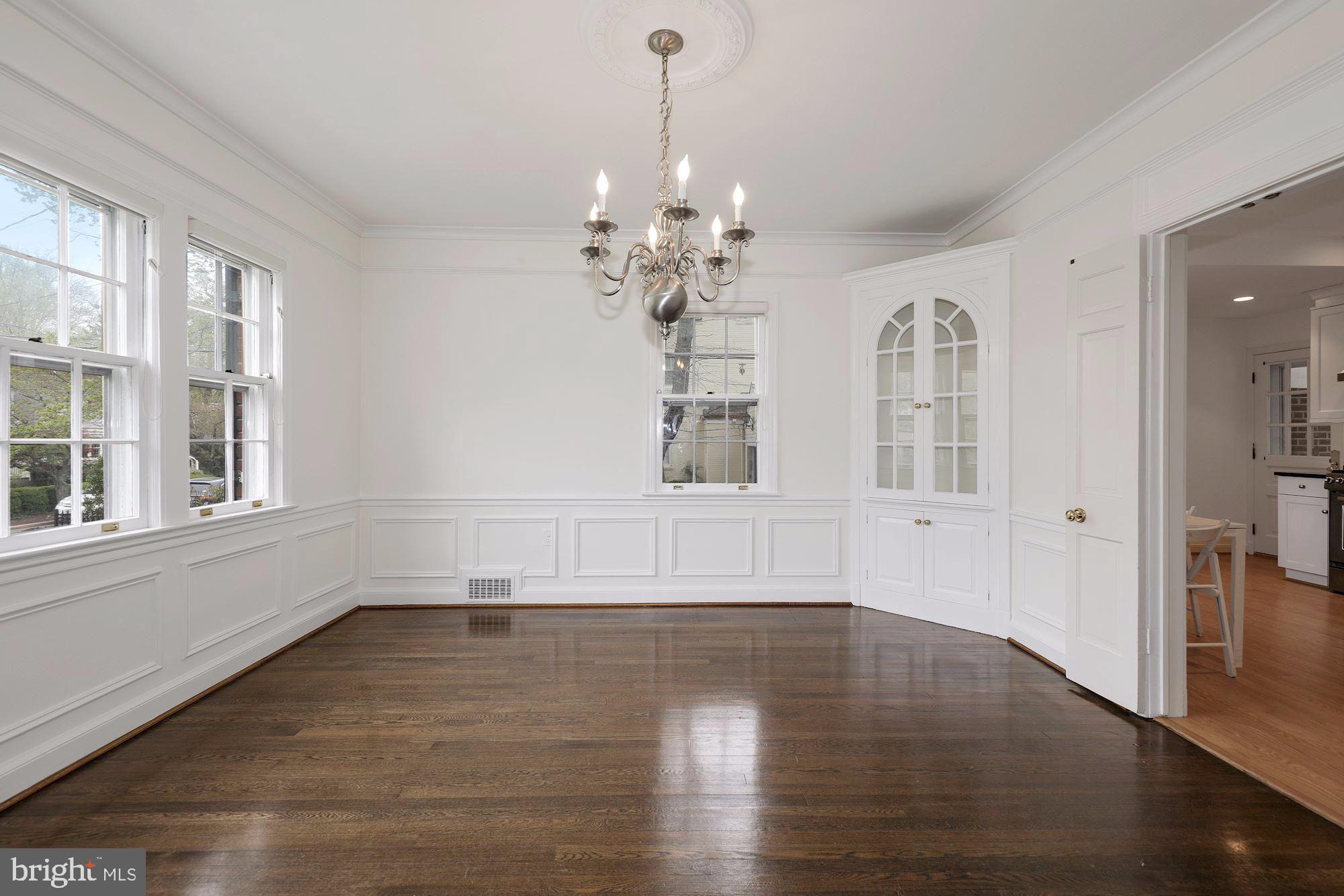 CHEVY CHASE VILLAGE - Residential