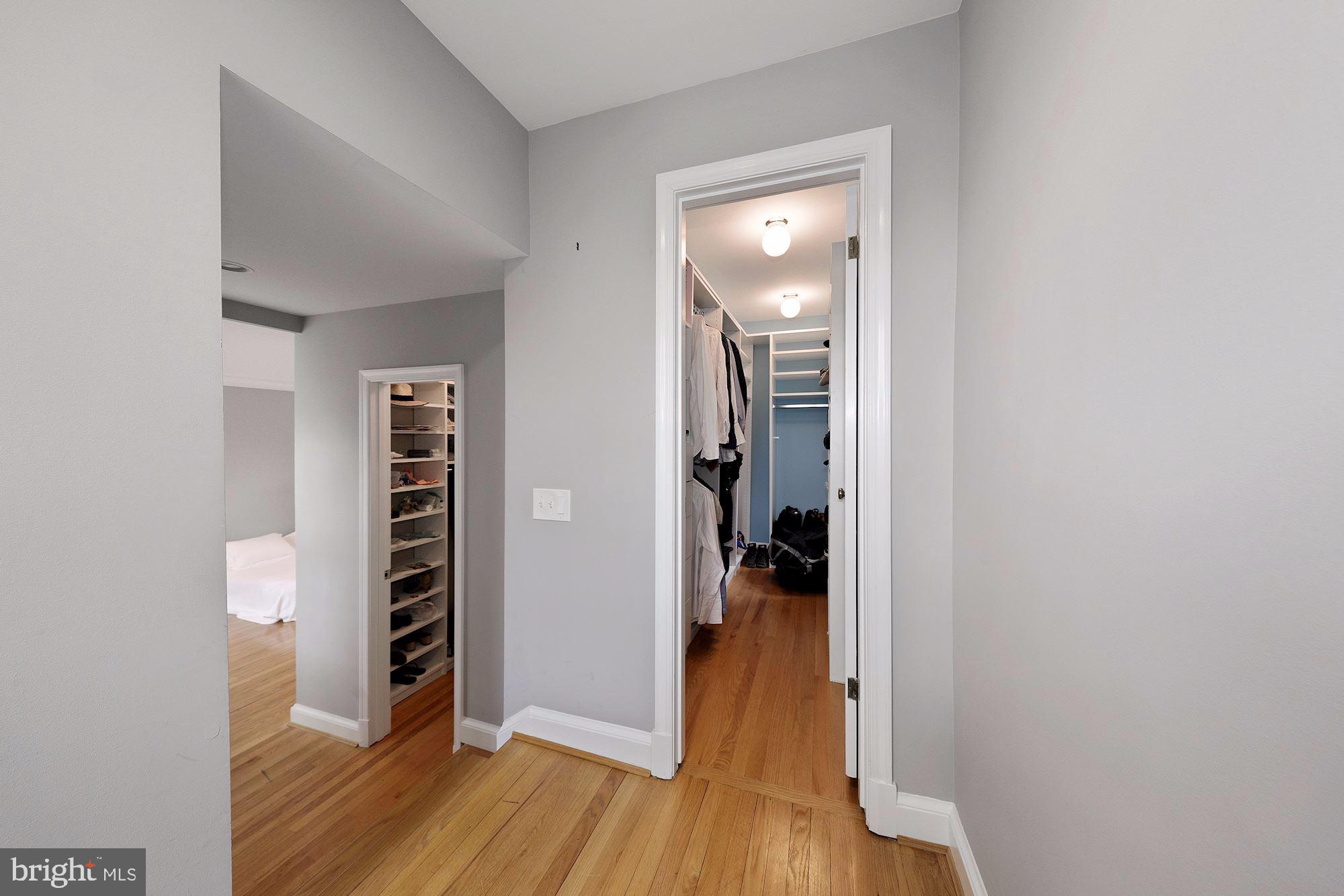 CHEVY CHASE VILLAGE - Residential