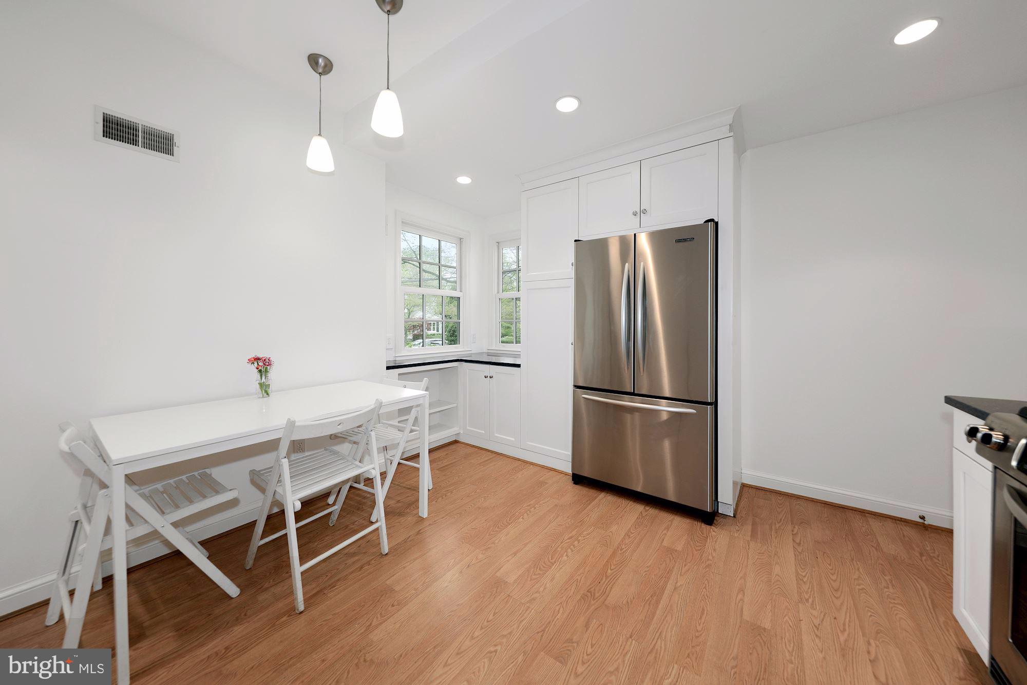 CHEVY CHASE VILLAGE - Residential