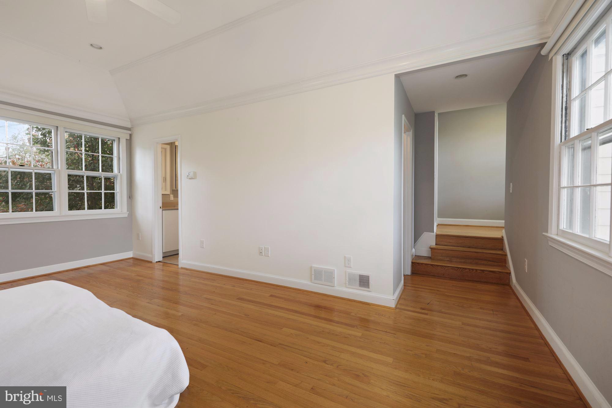 CHEVY CHASE VILLAGE - Residential