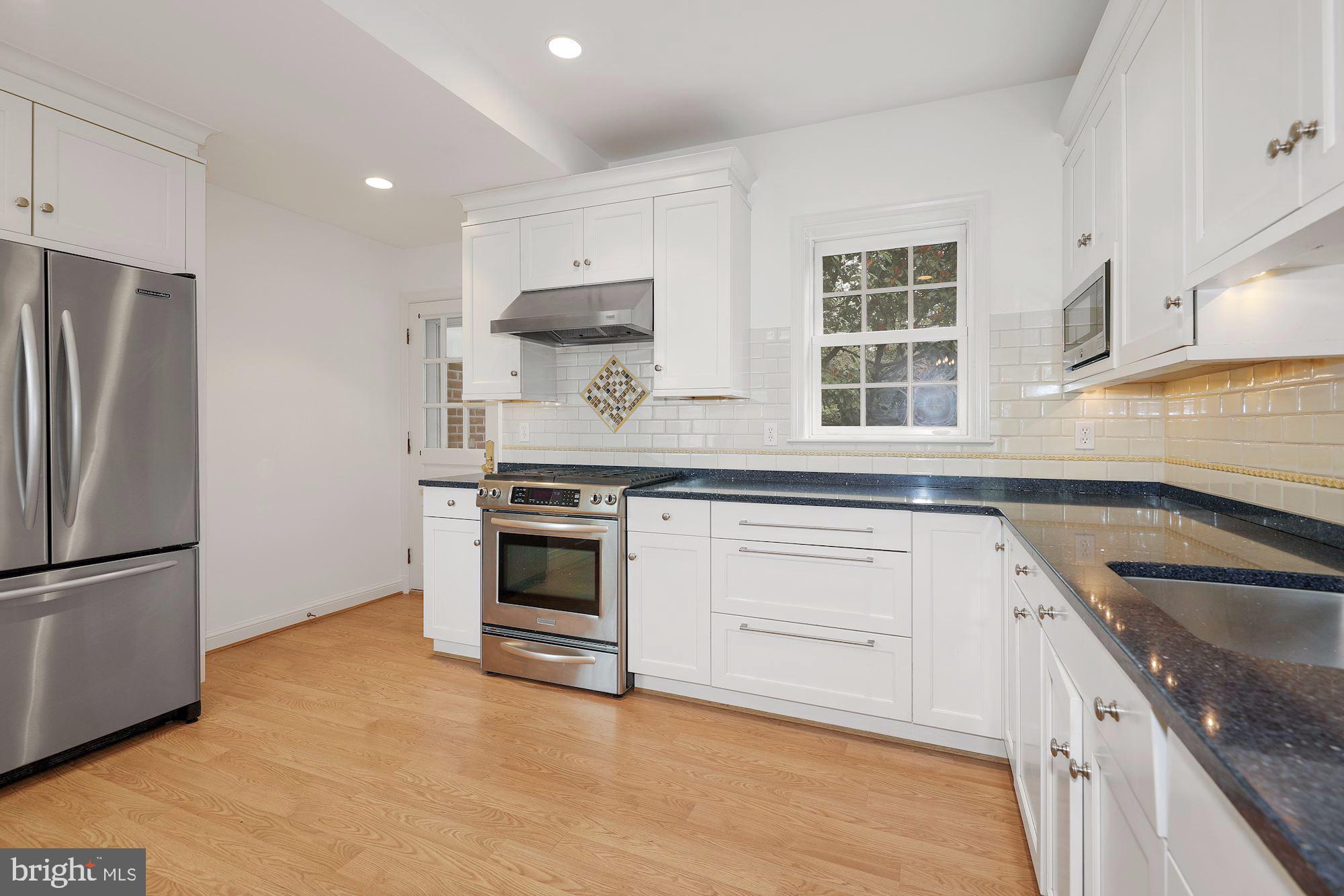 CHEVY CHASE VILLAGE - Residential