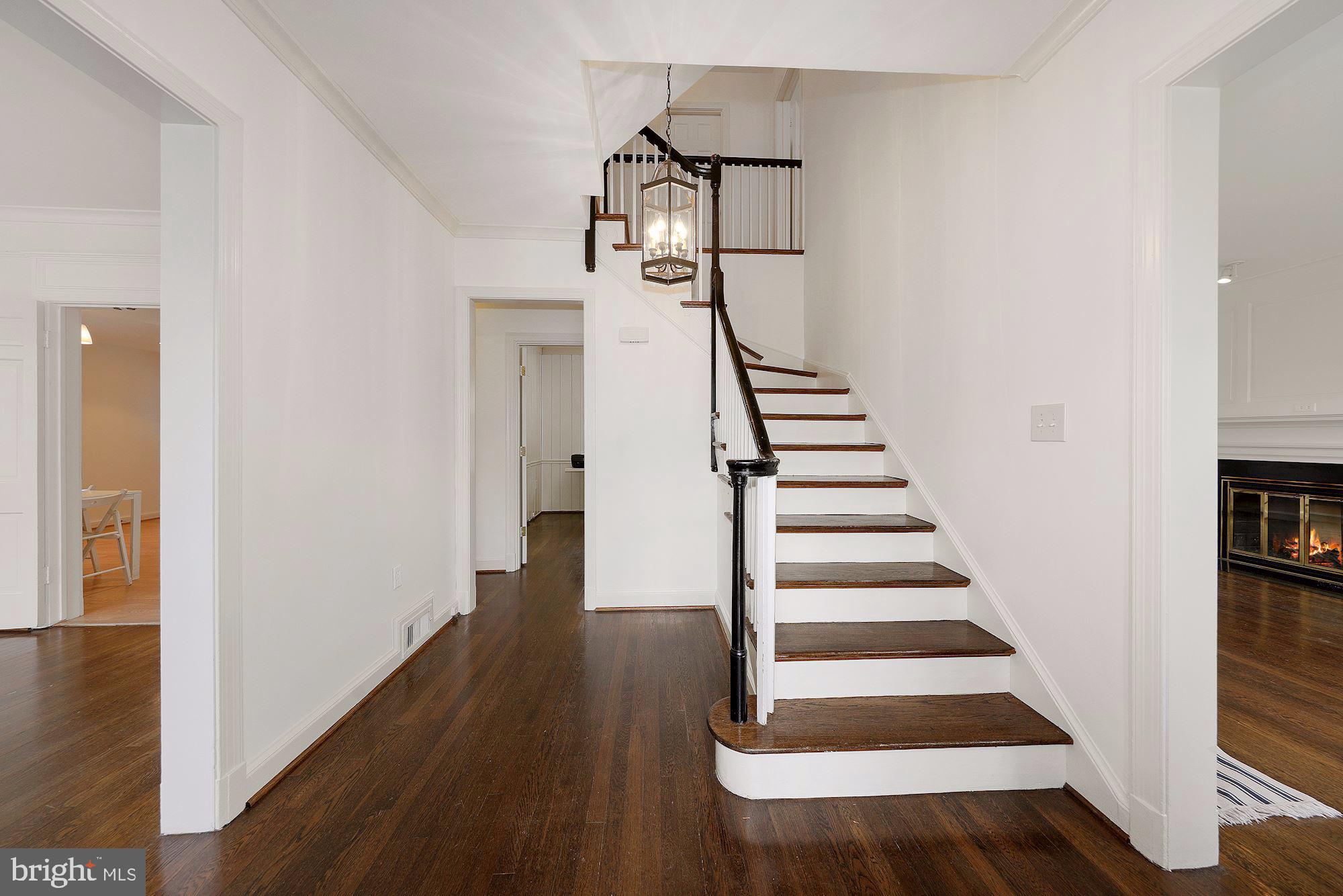 CHEVY CHASE VILLAGE - Residential